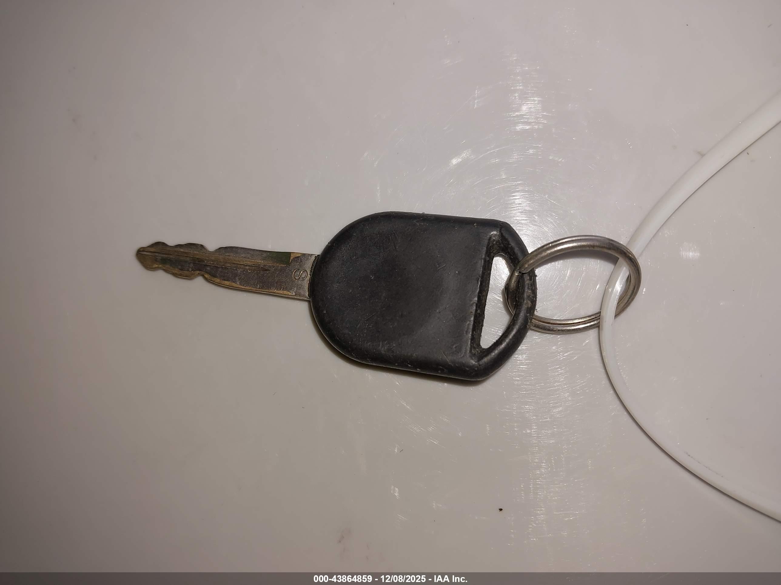 FORD EXPLORER image 11