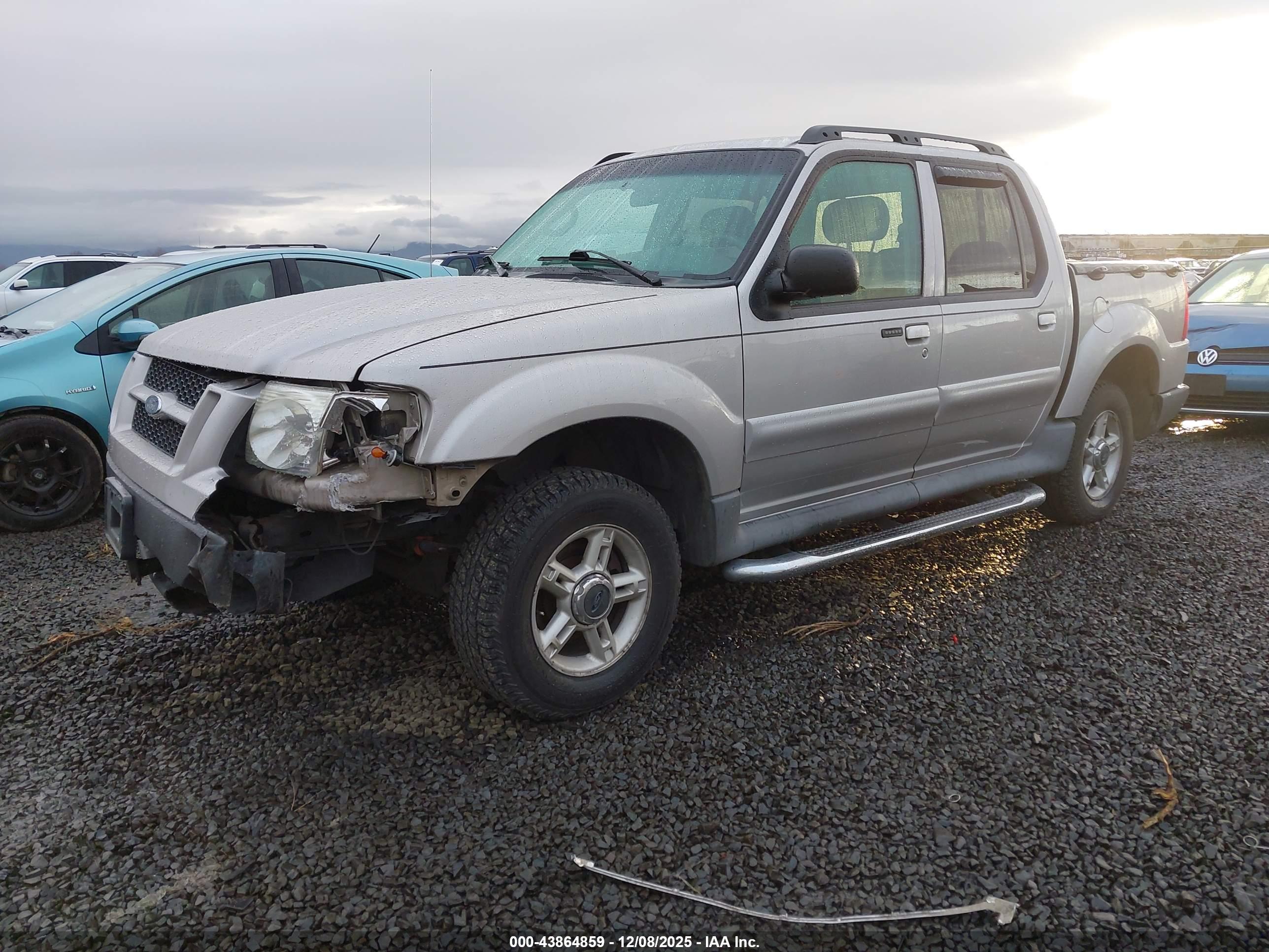 FORD EXPLORER image 2