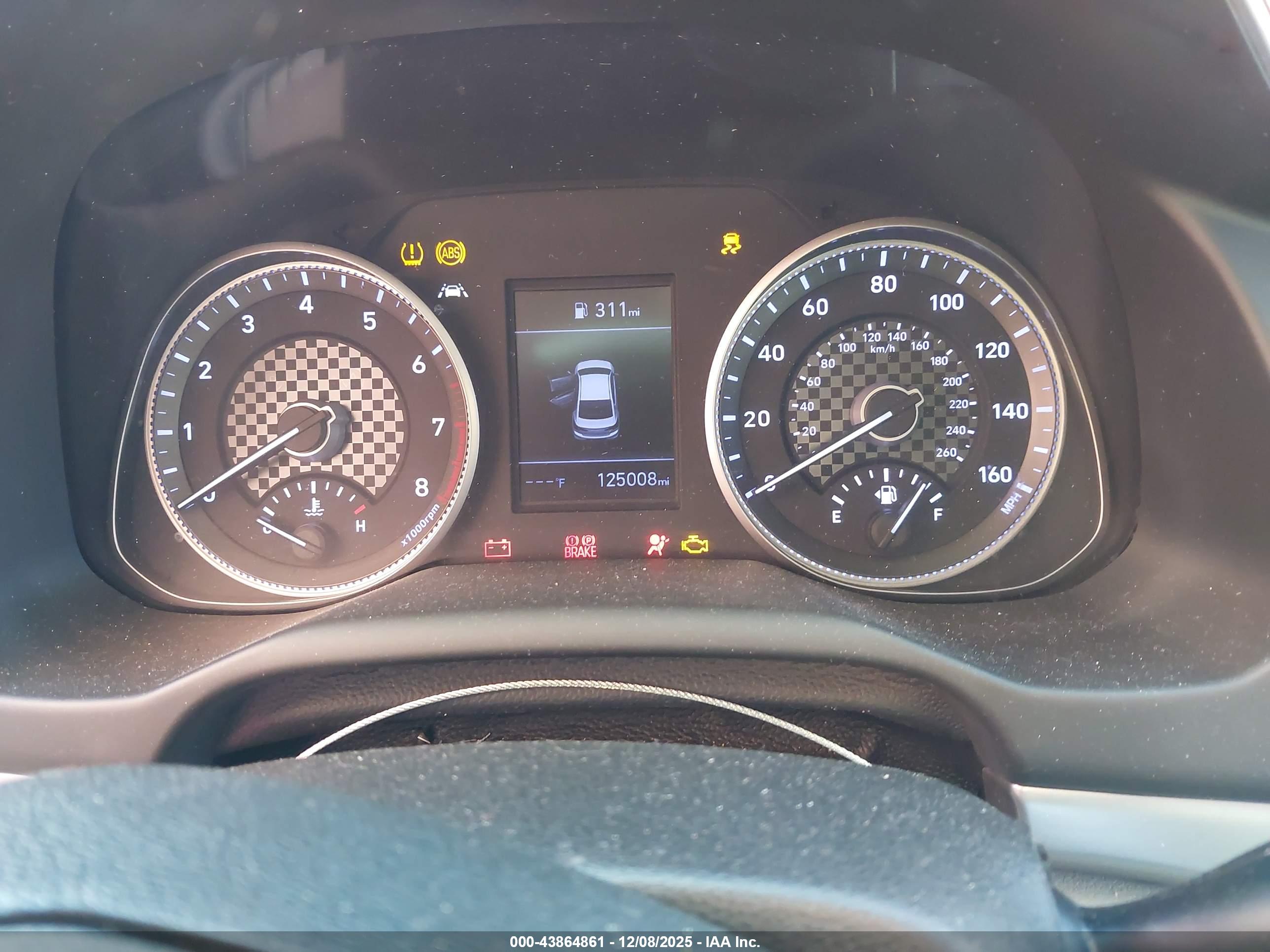 HYUNDAI ELANTRA image 7