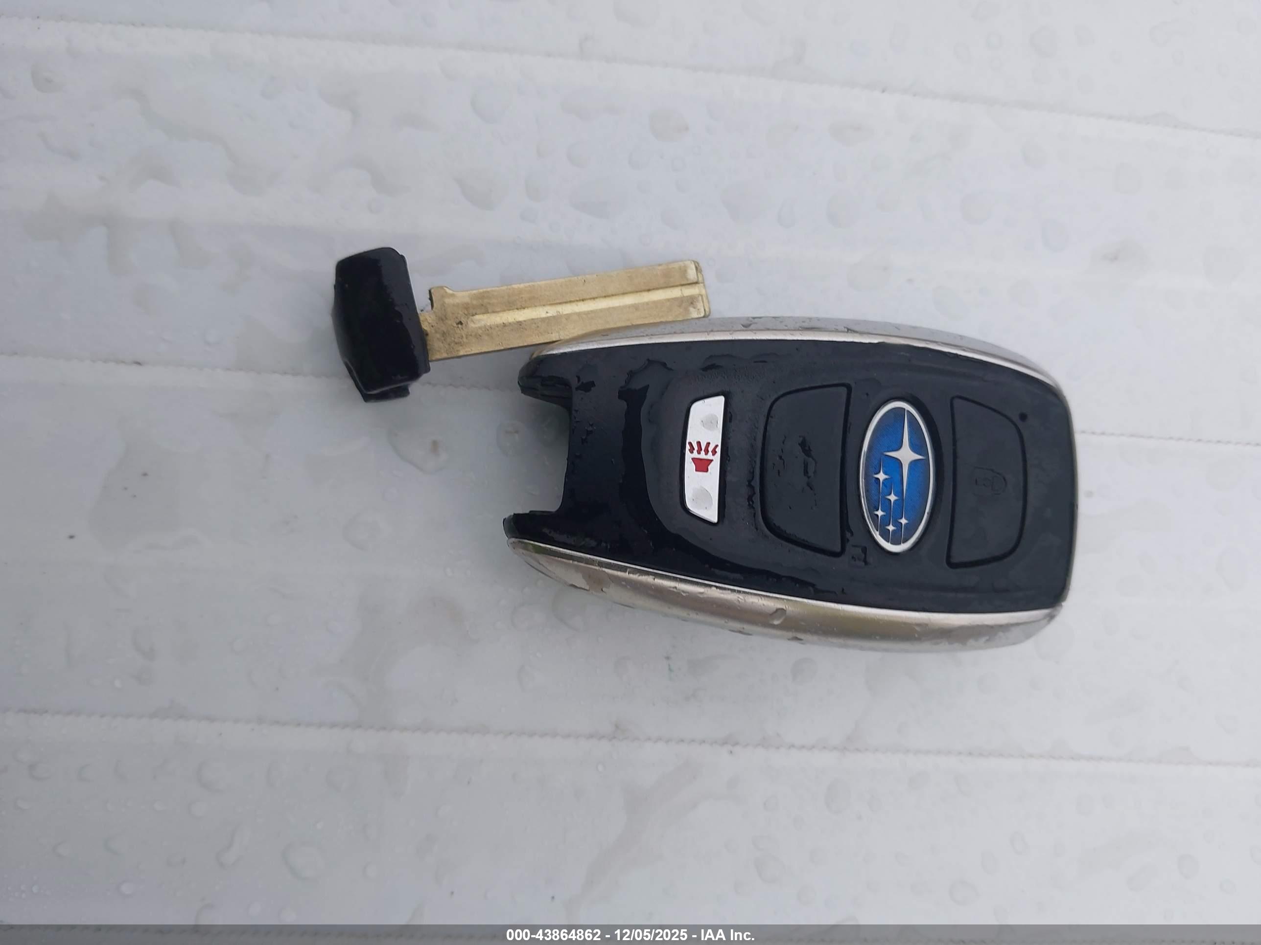 SUBARU OUTBACK image 11