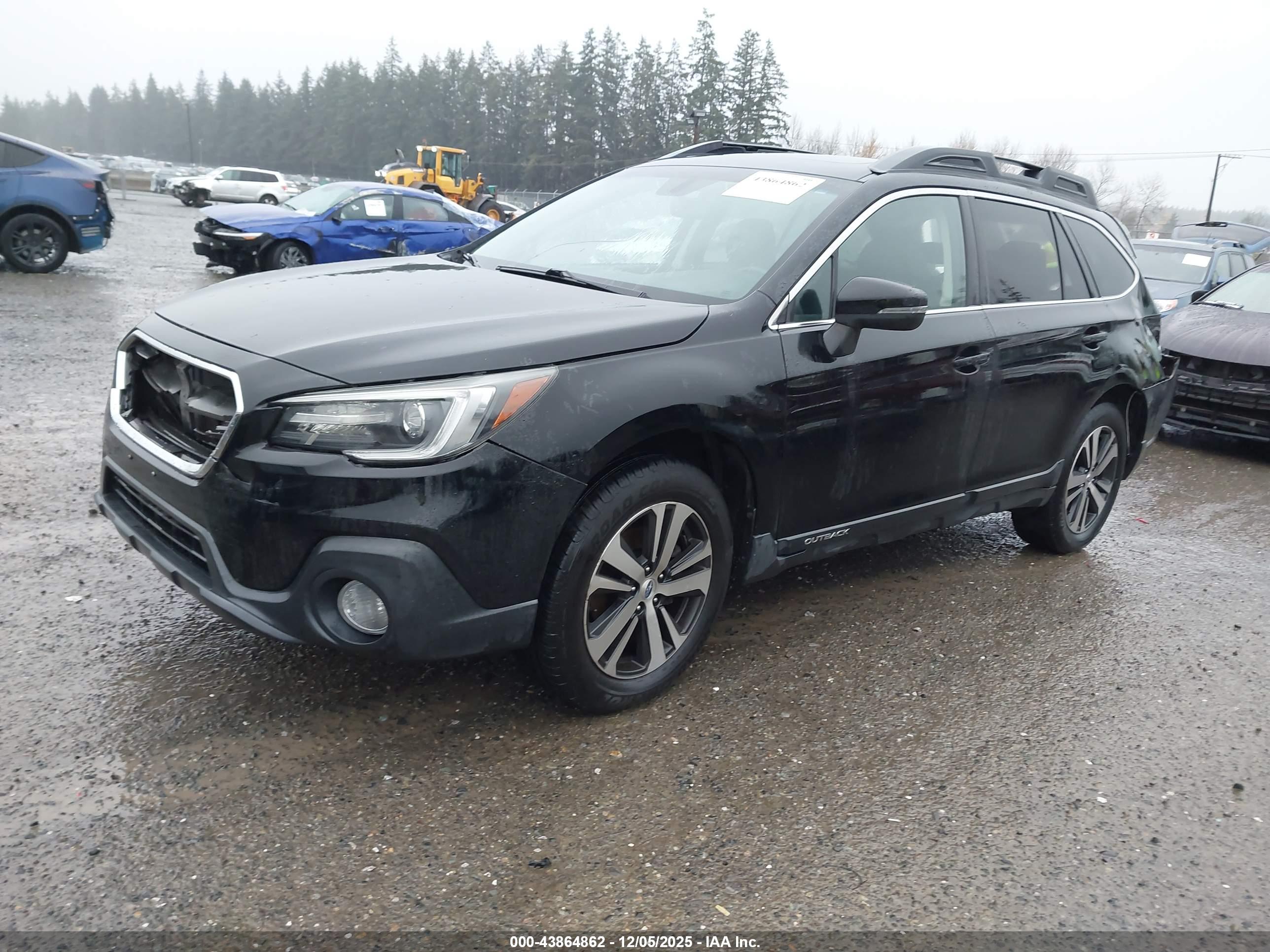 SUBARU OUTBACK image 2