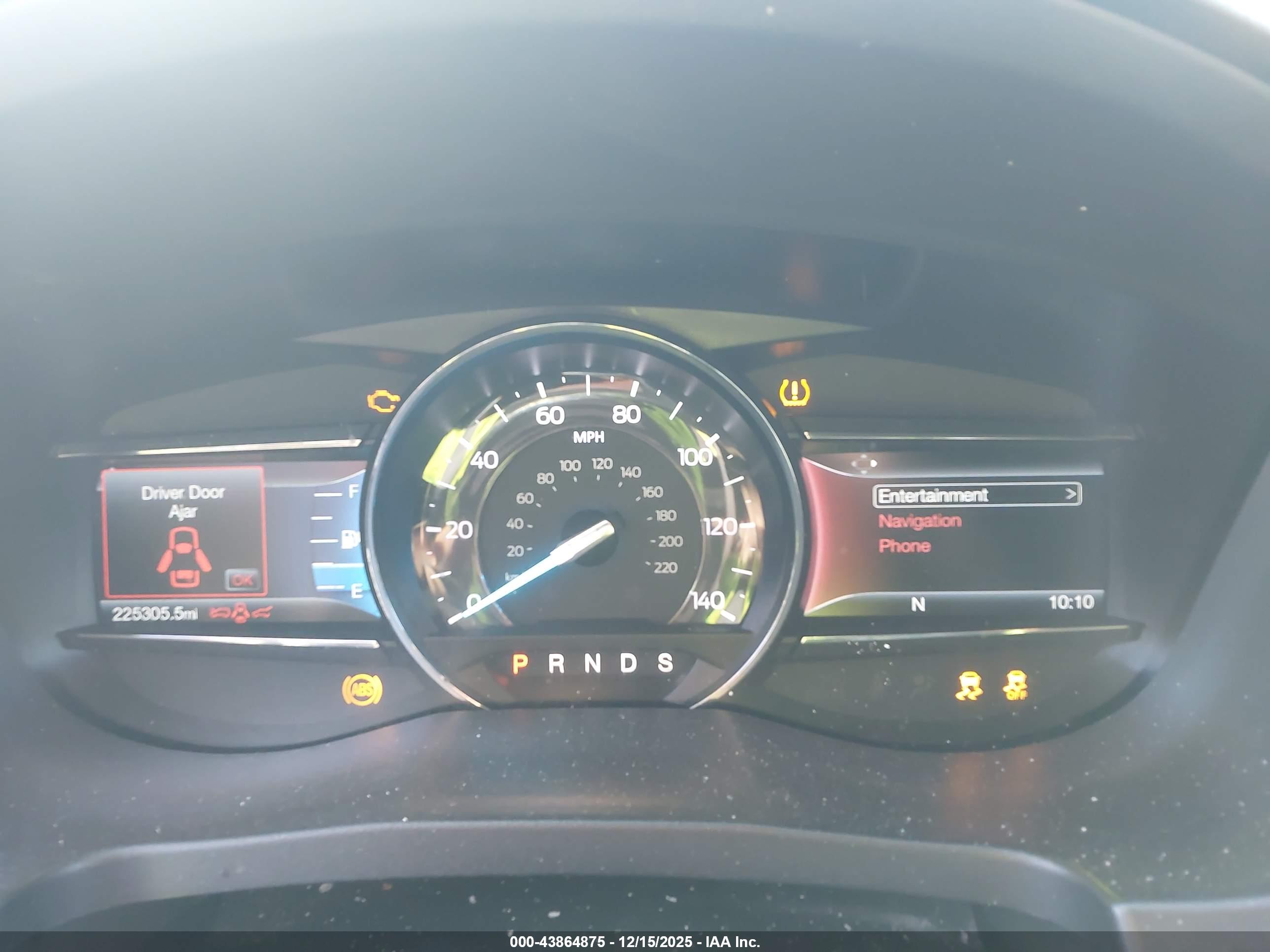 FORD EXPLORER image 7