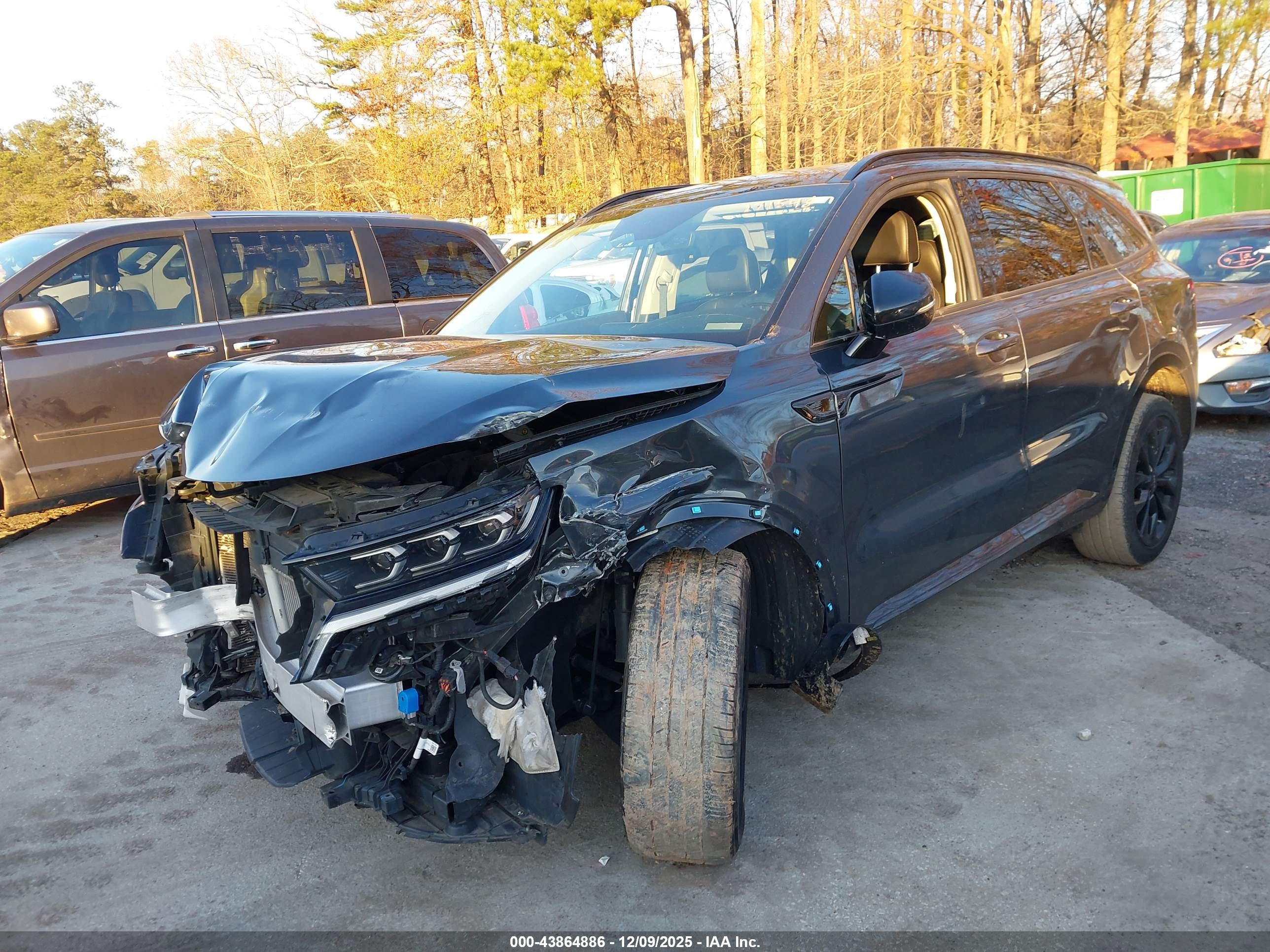 KIA SORENTO image 2