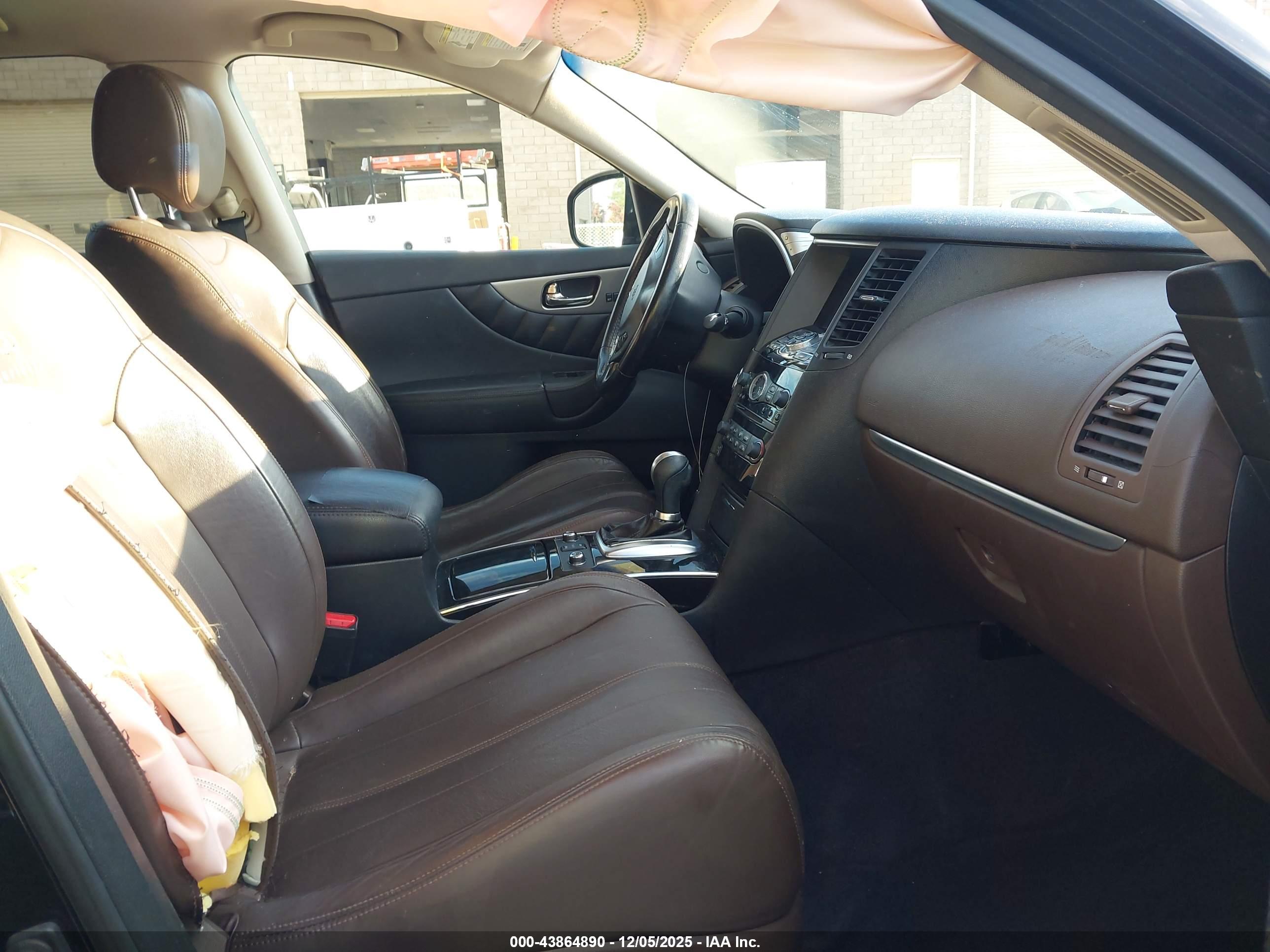 INFINITI FX35 image 5