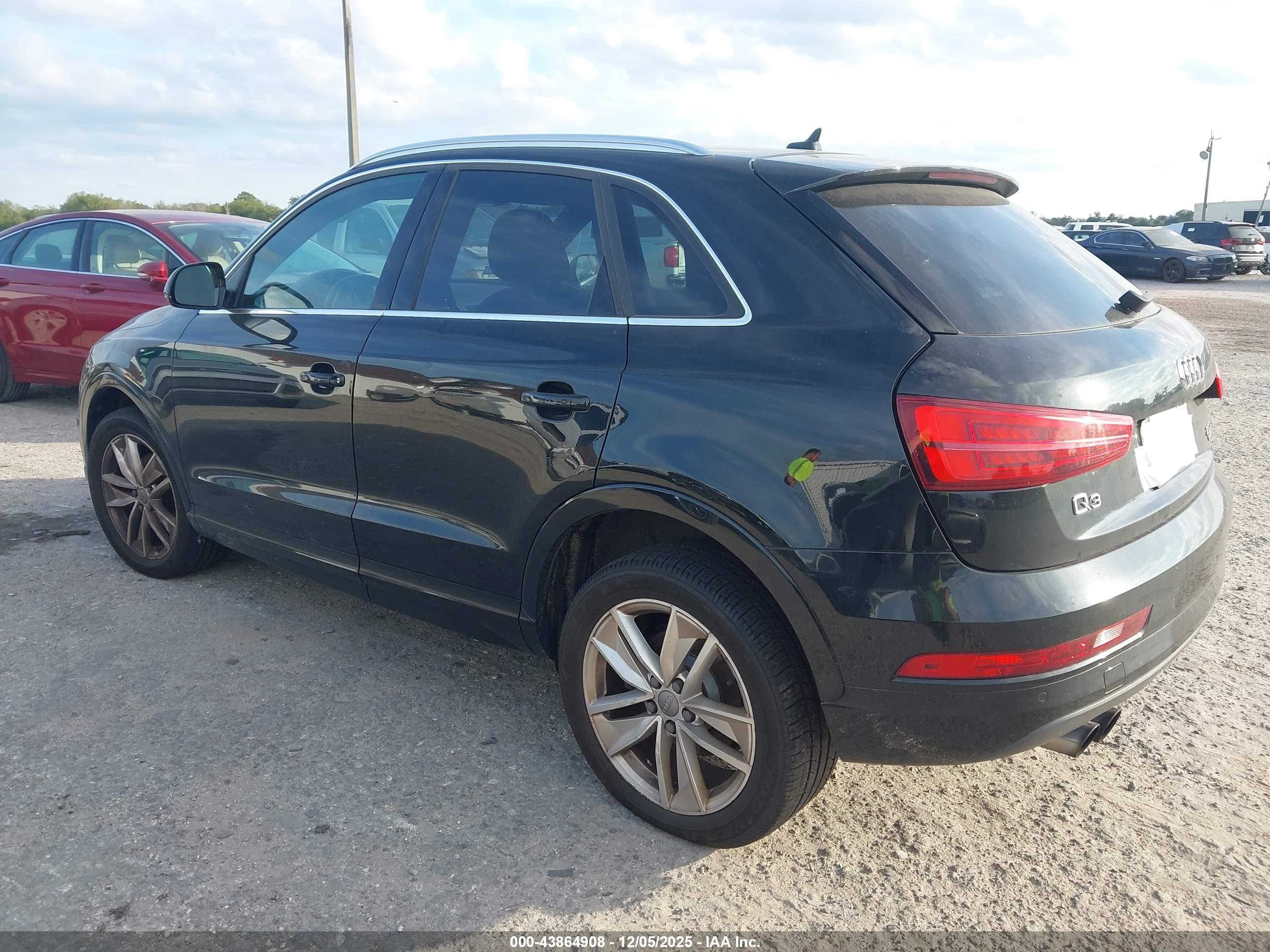 AUDI Q3 image 3