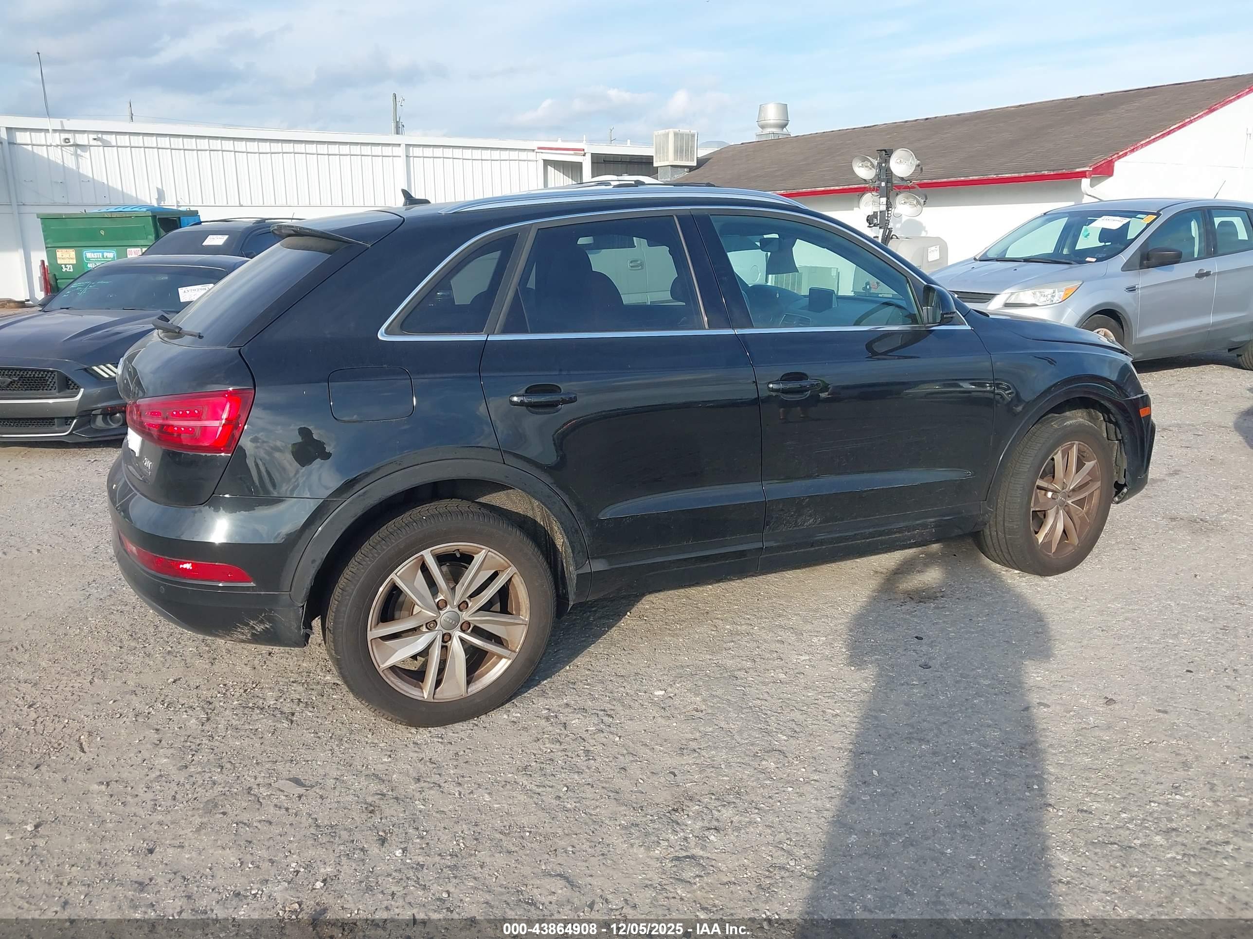 AUDI Q3 image 4