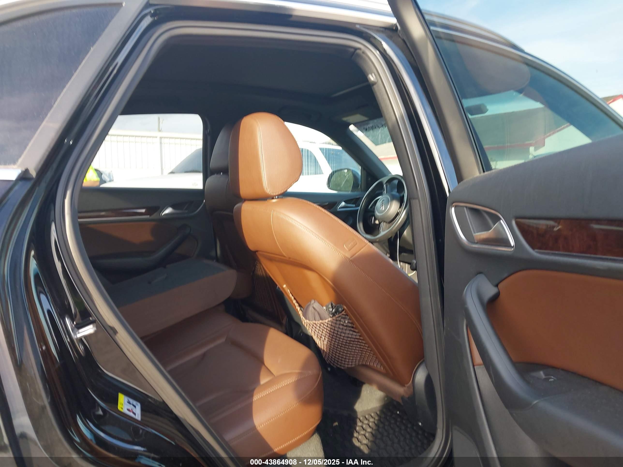 AUDI Q3 image 8