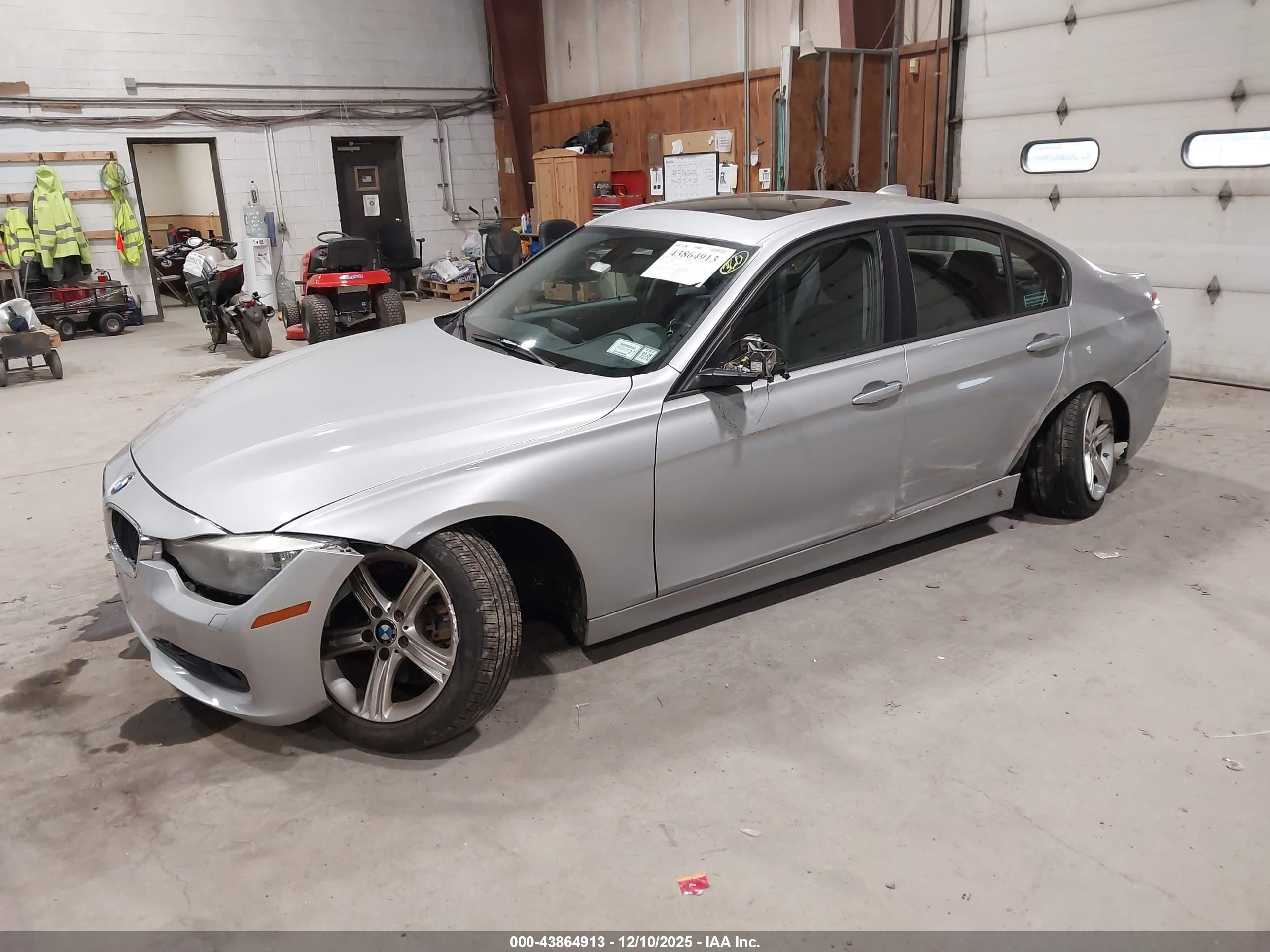 BMW 328I image 2