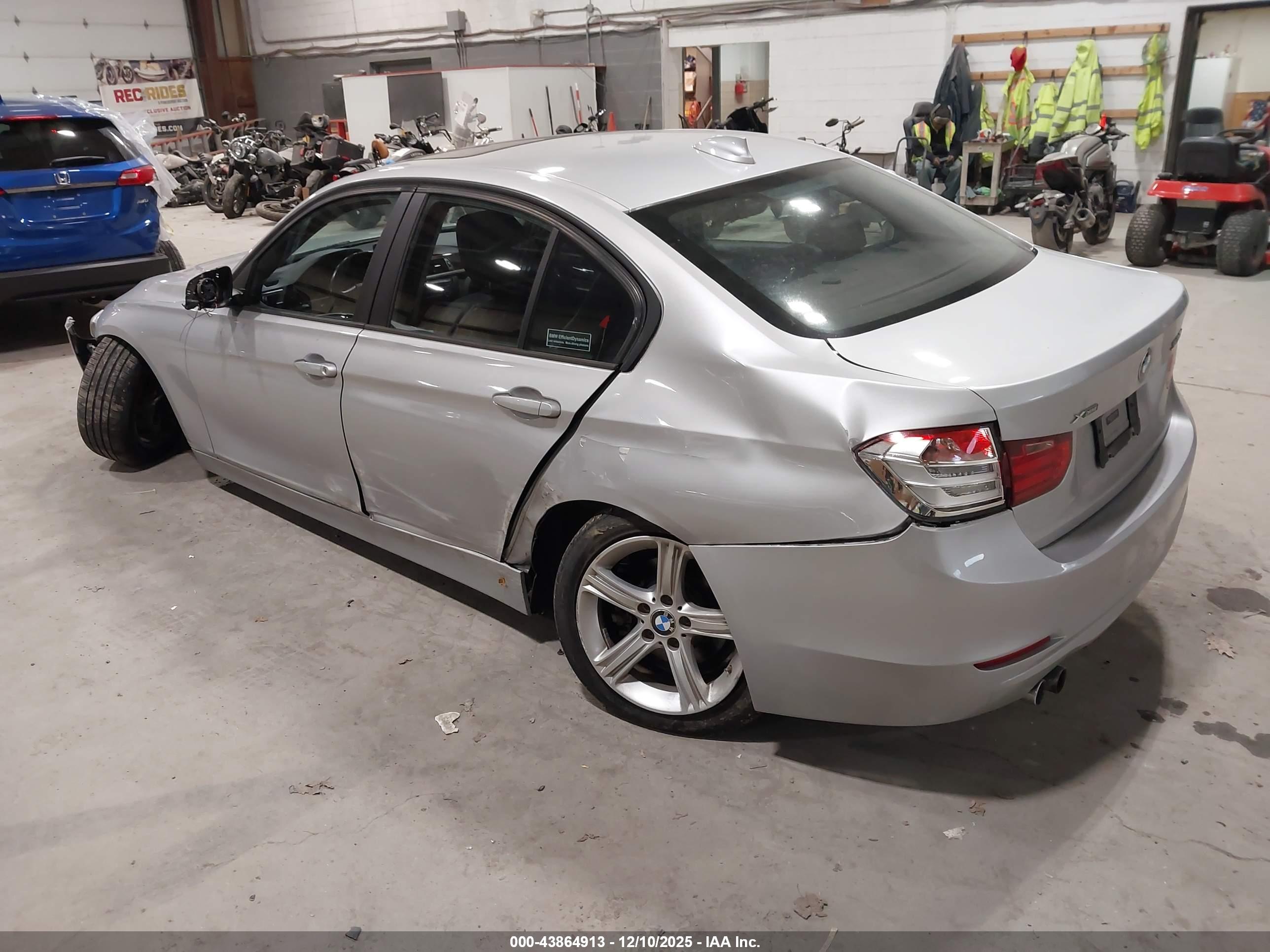BMW 328I image 3
