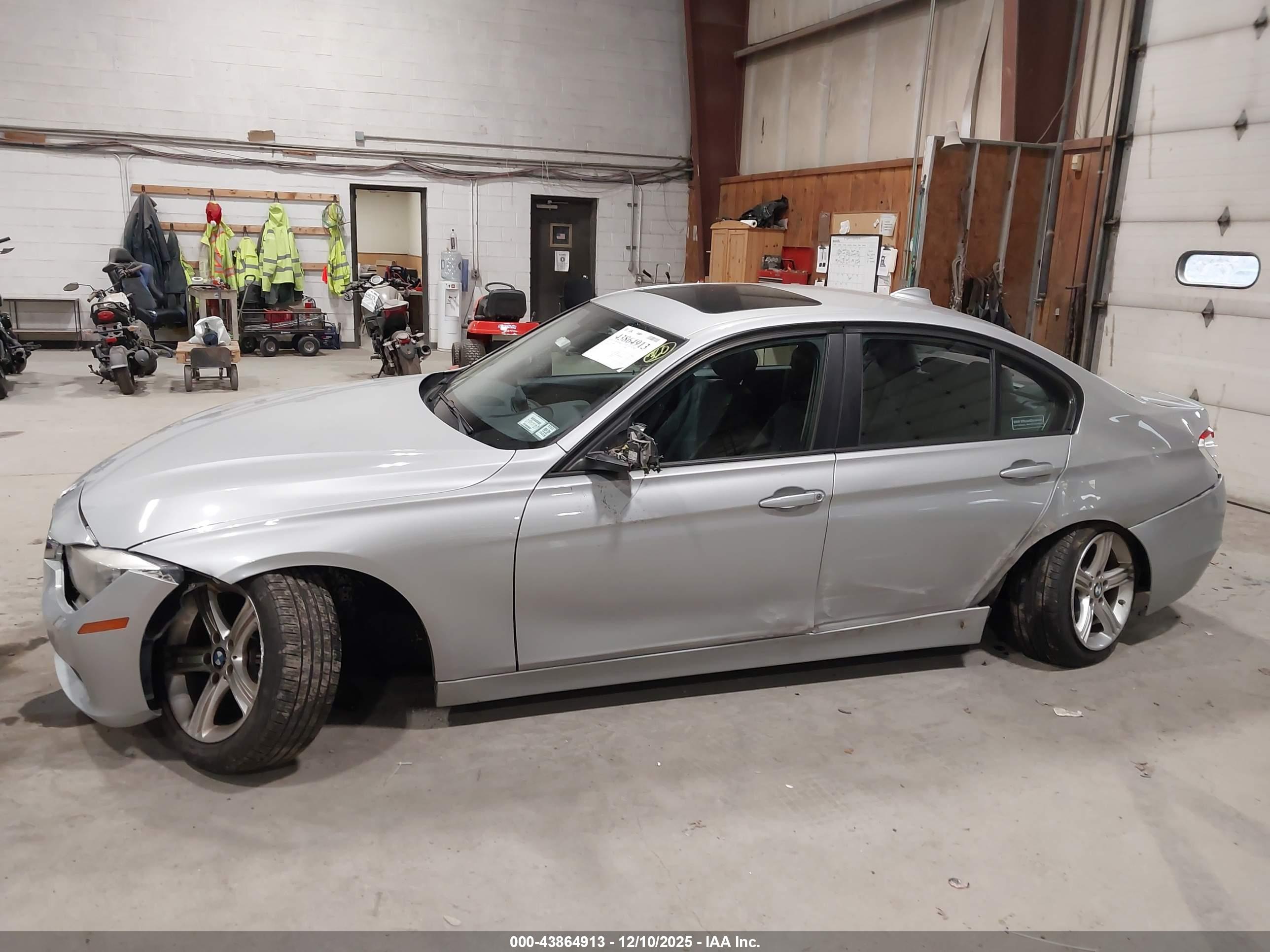 BMW 328I image 6