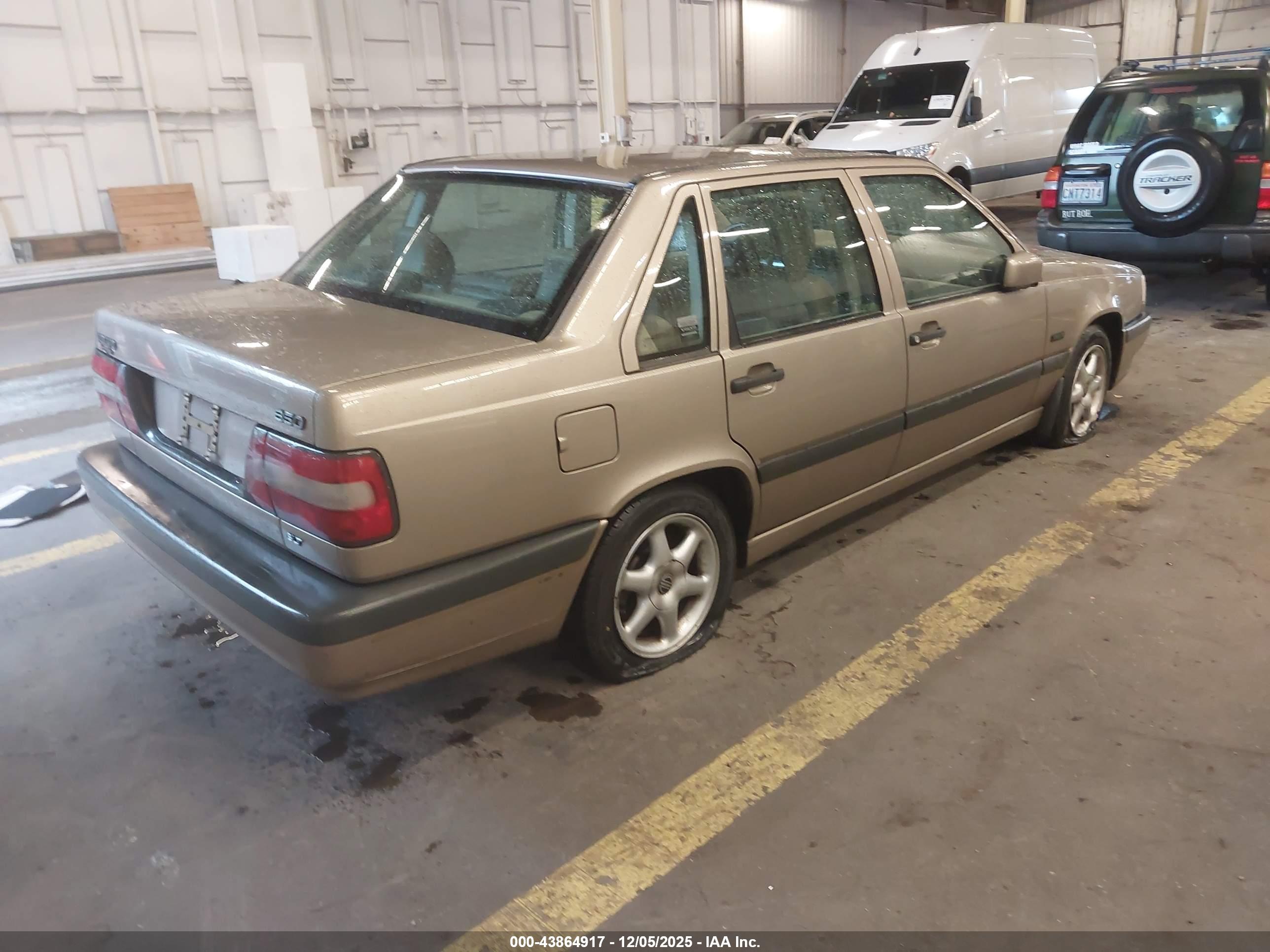 VOLVO 850 image 4