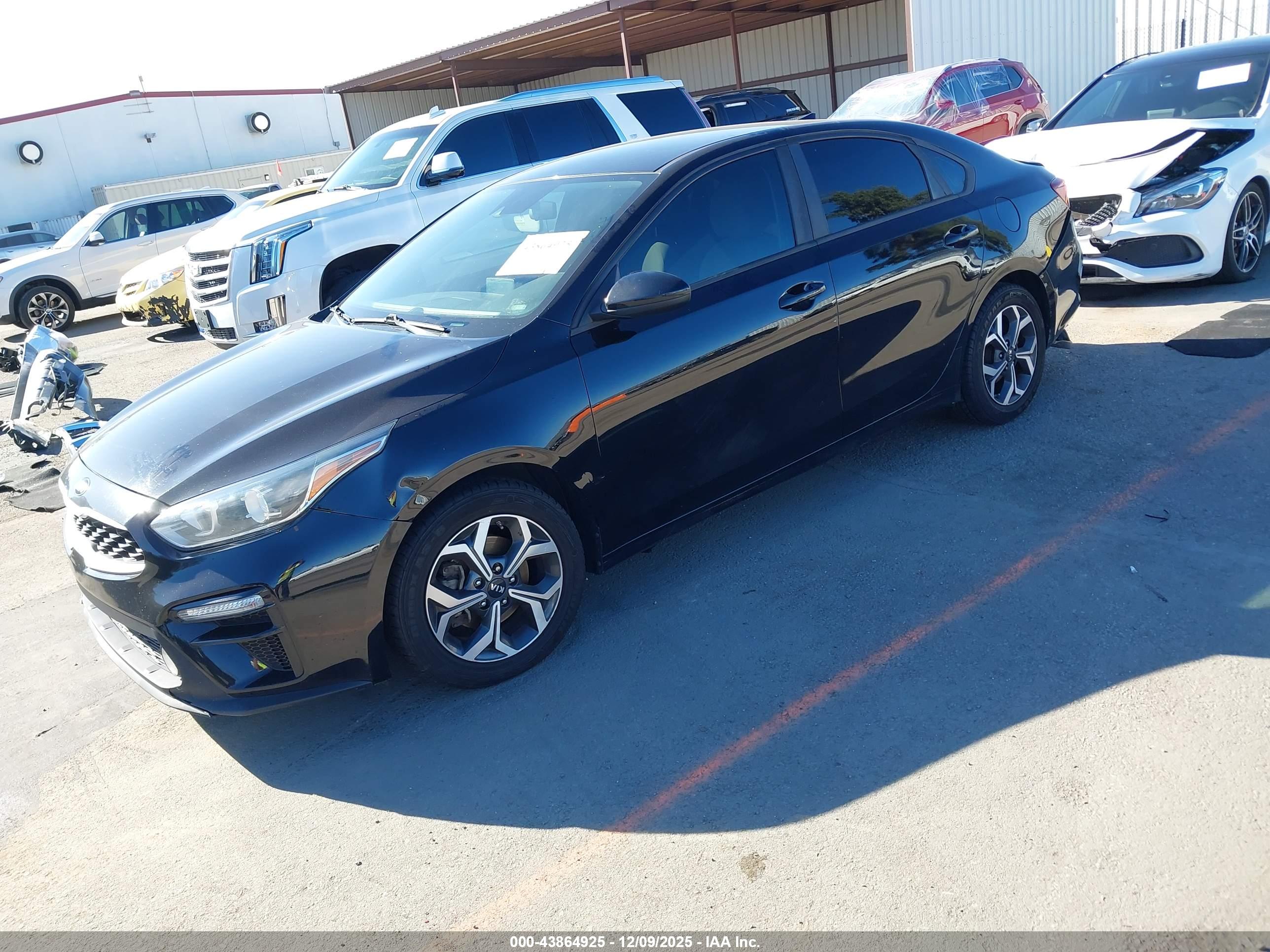 KIA FORTE image 2