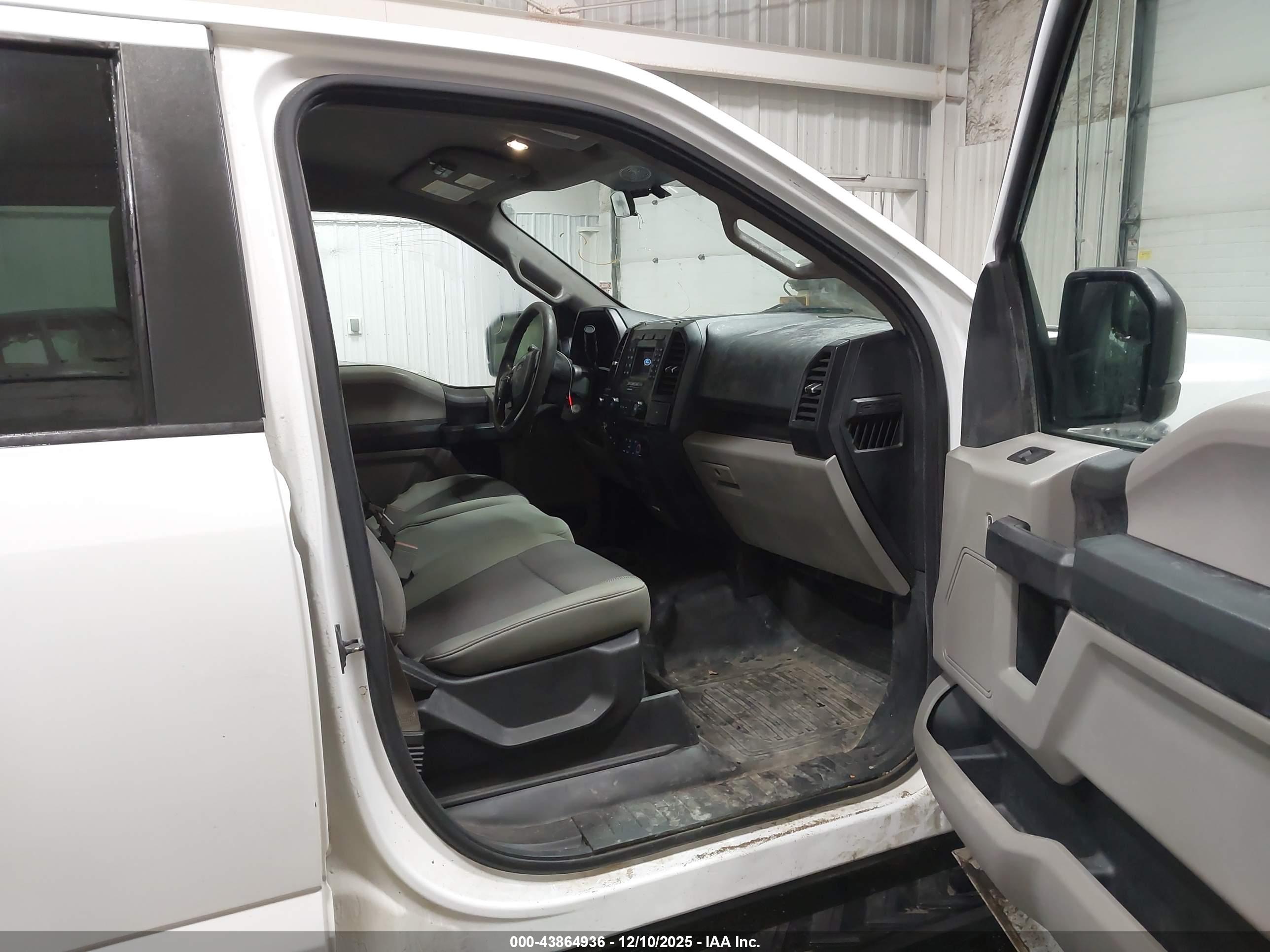FORD F-150 image 5