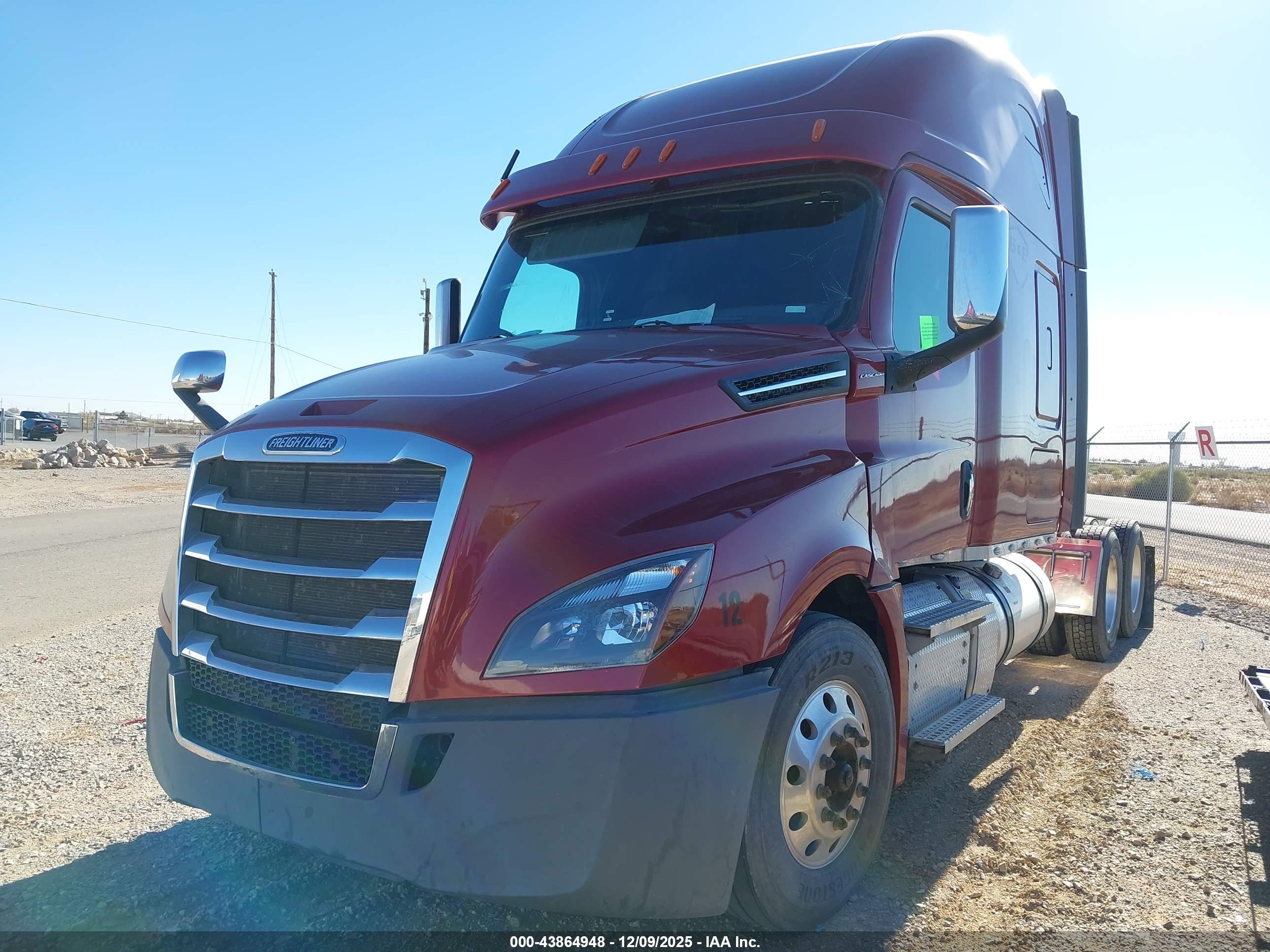 FREIGHTLINER NEW image 2
