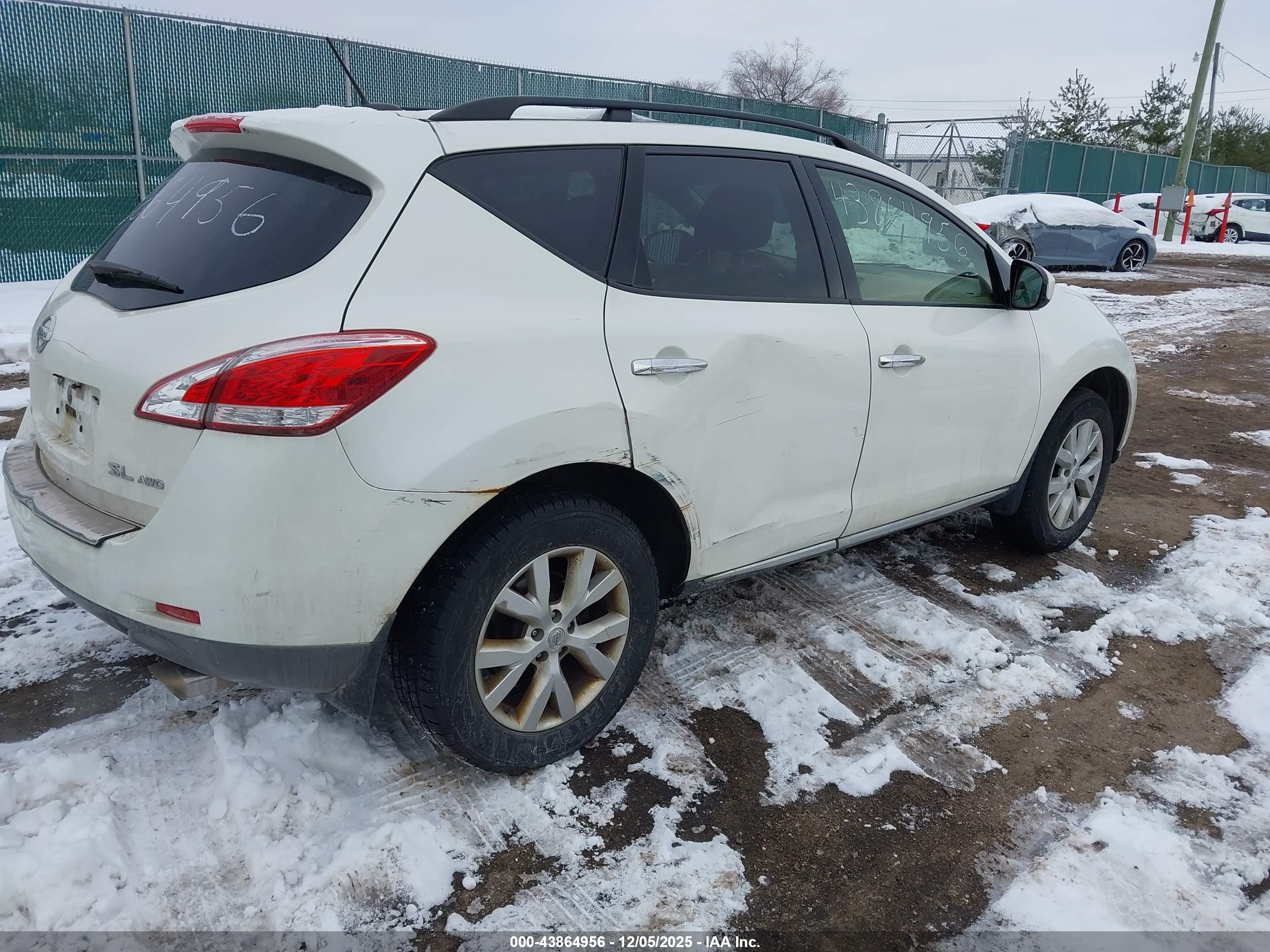 NISSAN MURANO image 4