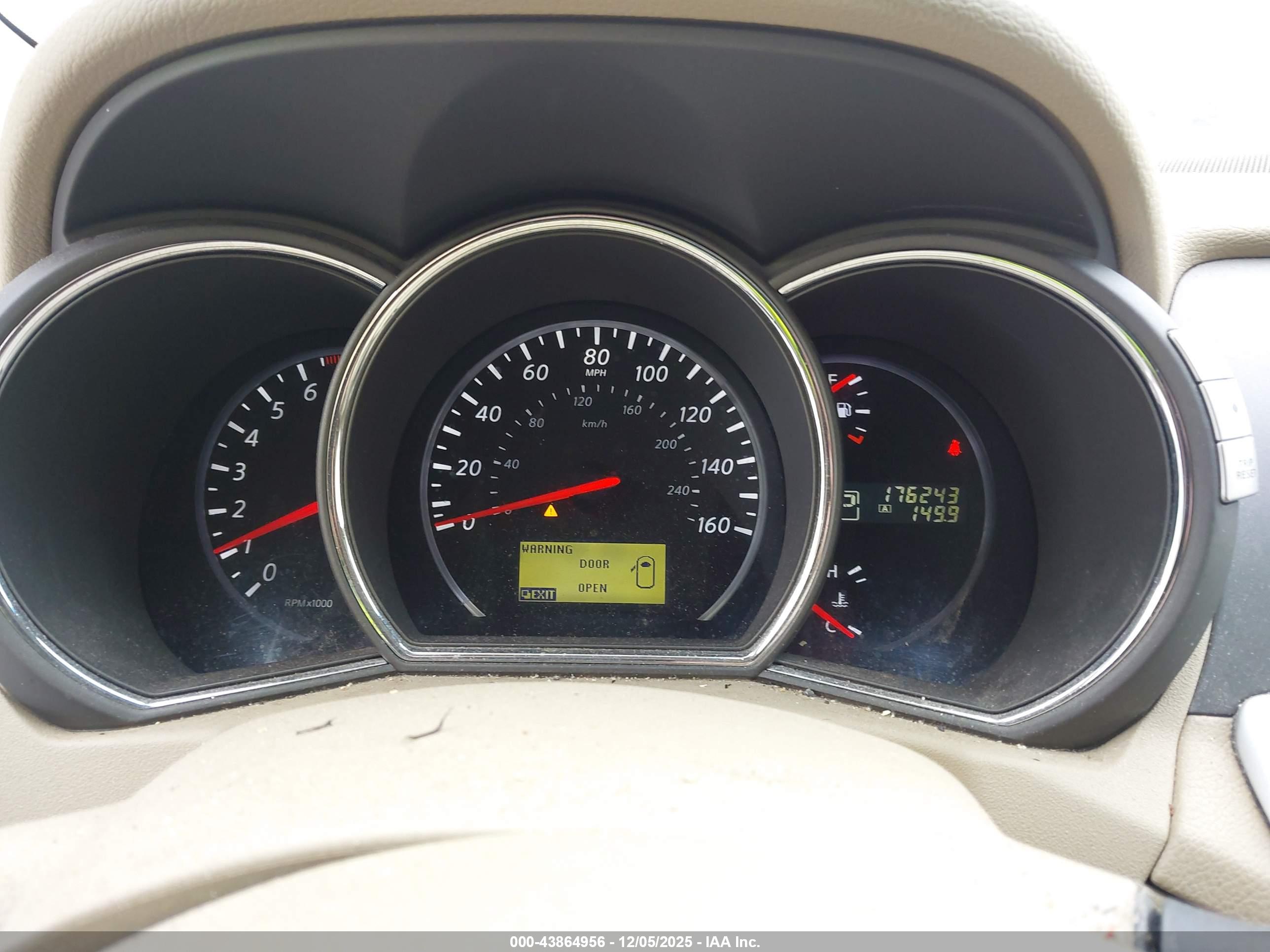 NISSAN MURANO image 7