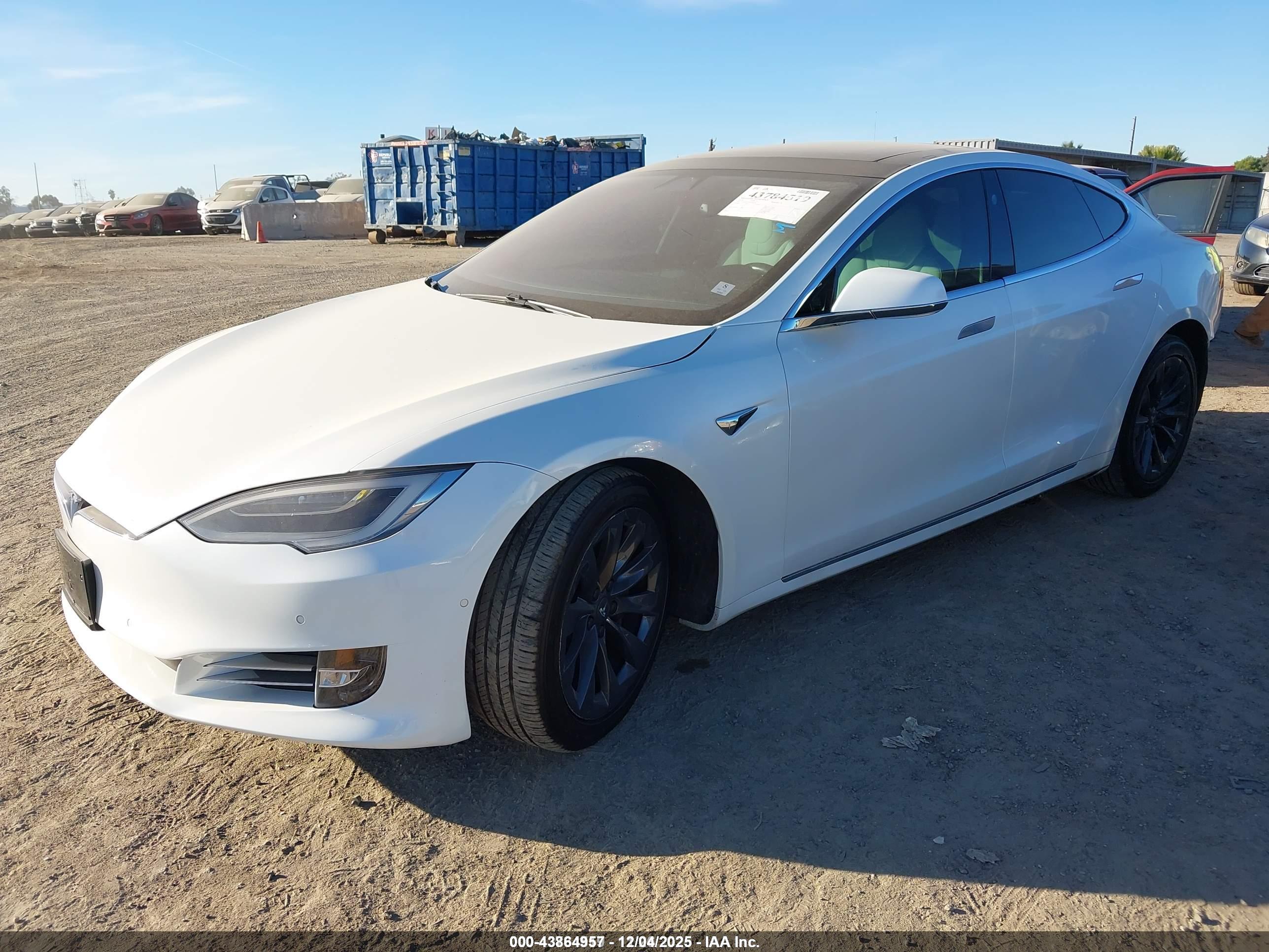 TESLA MODEL image 2