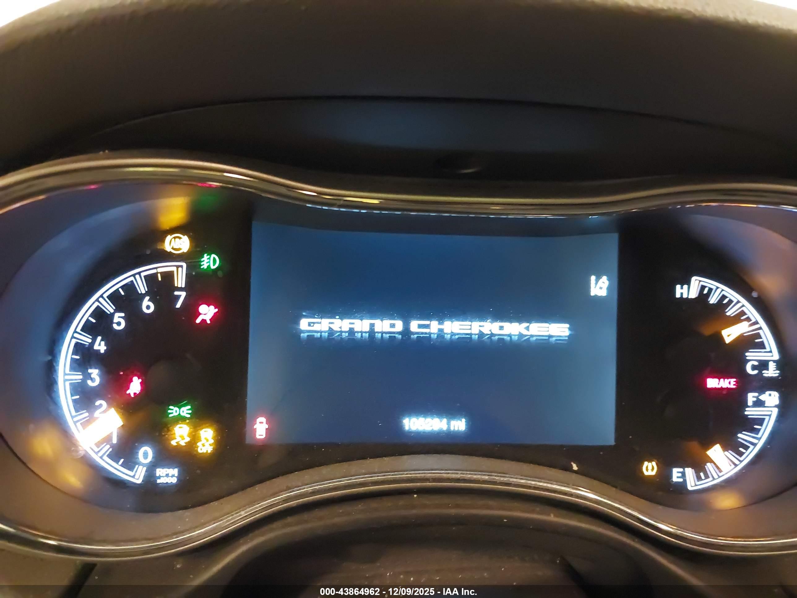 JEEP GRAND image 7