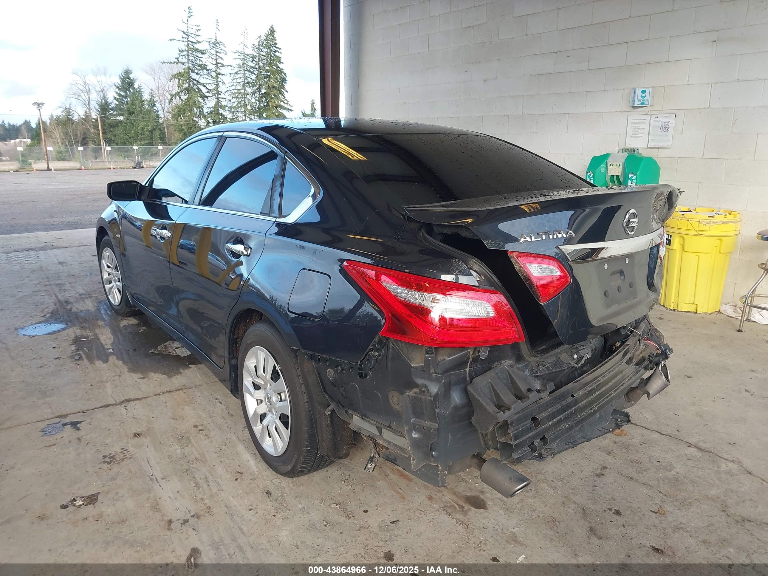 NISSAN ALTIMA image 3