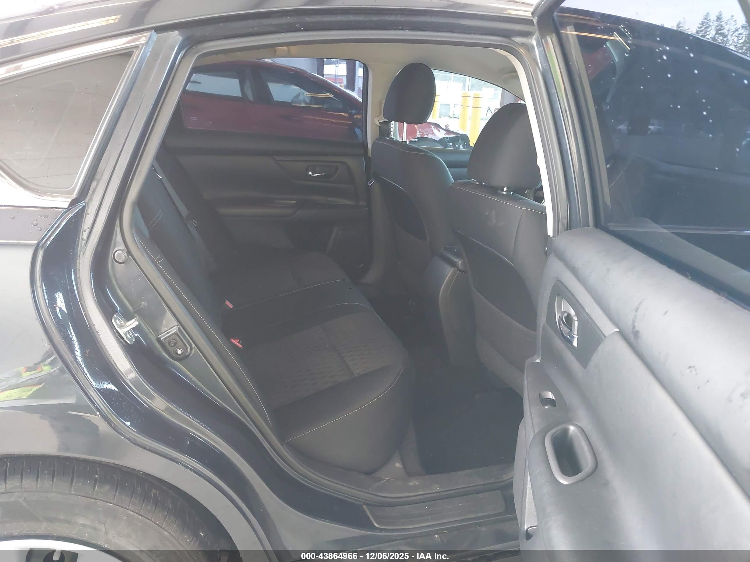 NISSAN ALTIMA image 8