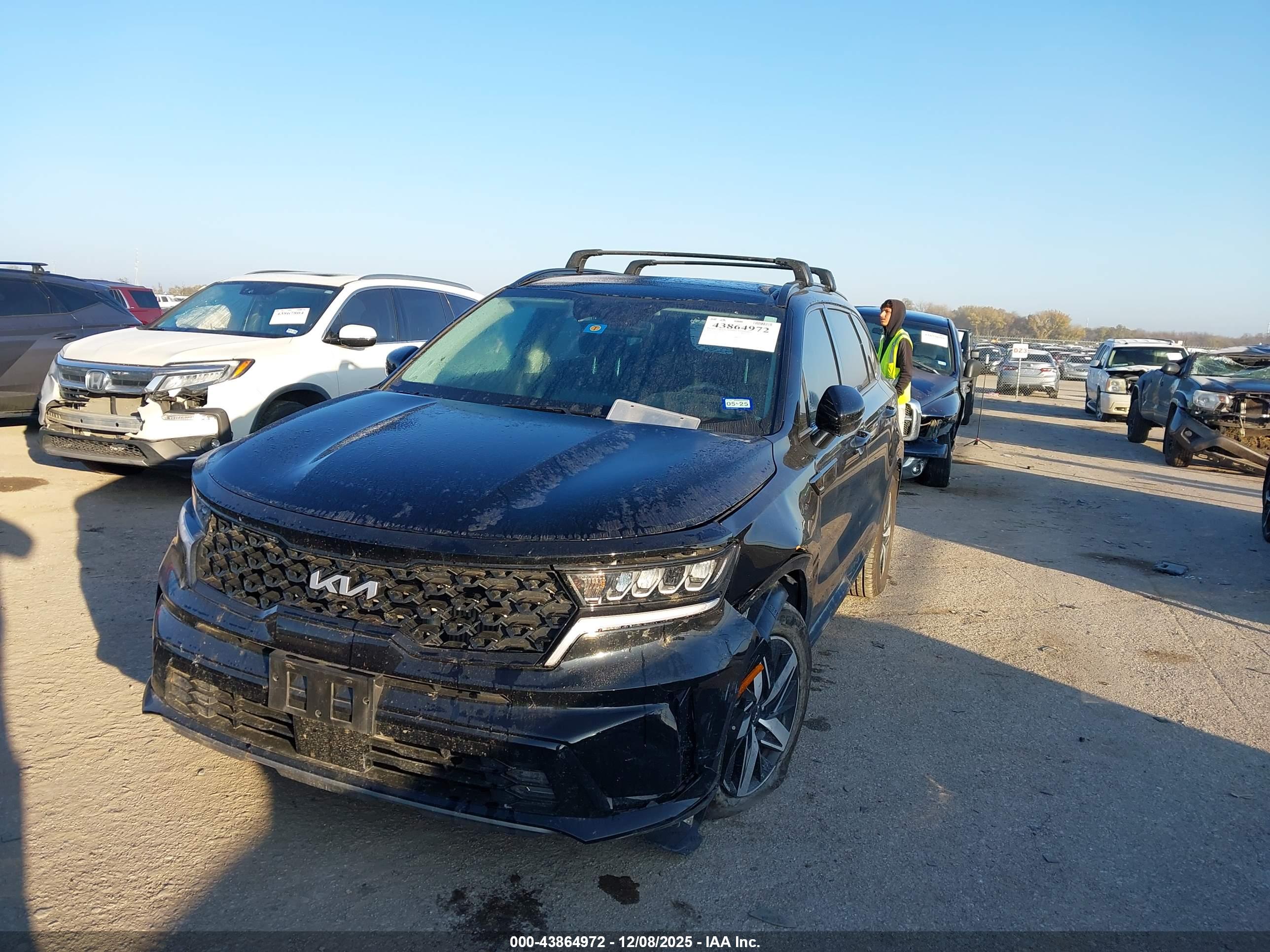 KIA SORENTO image 2