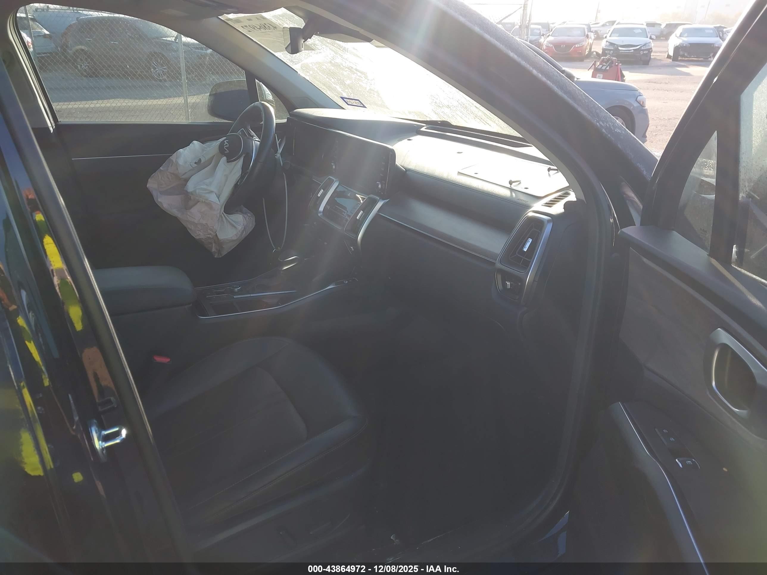 KIA SORENTO image 5