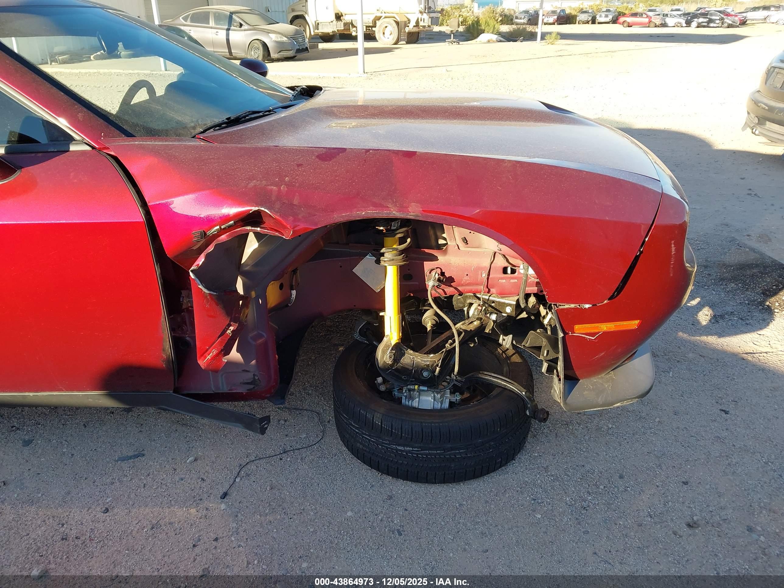 DODGE CHALLENGER image 6