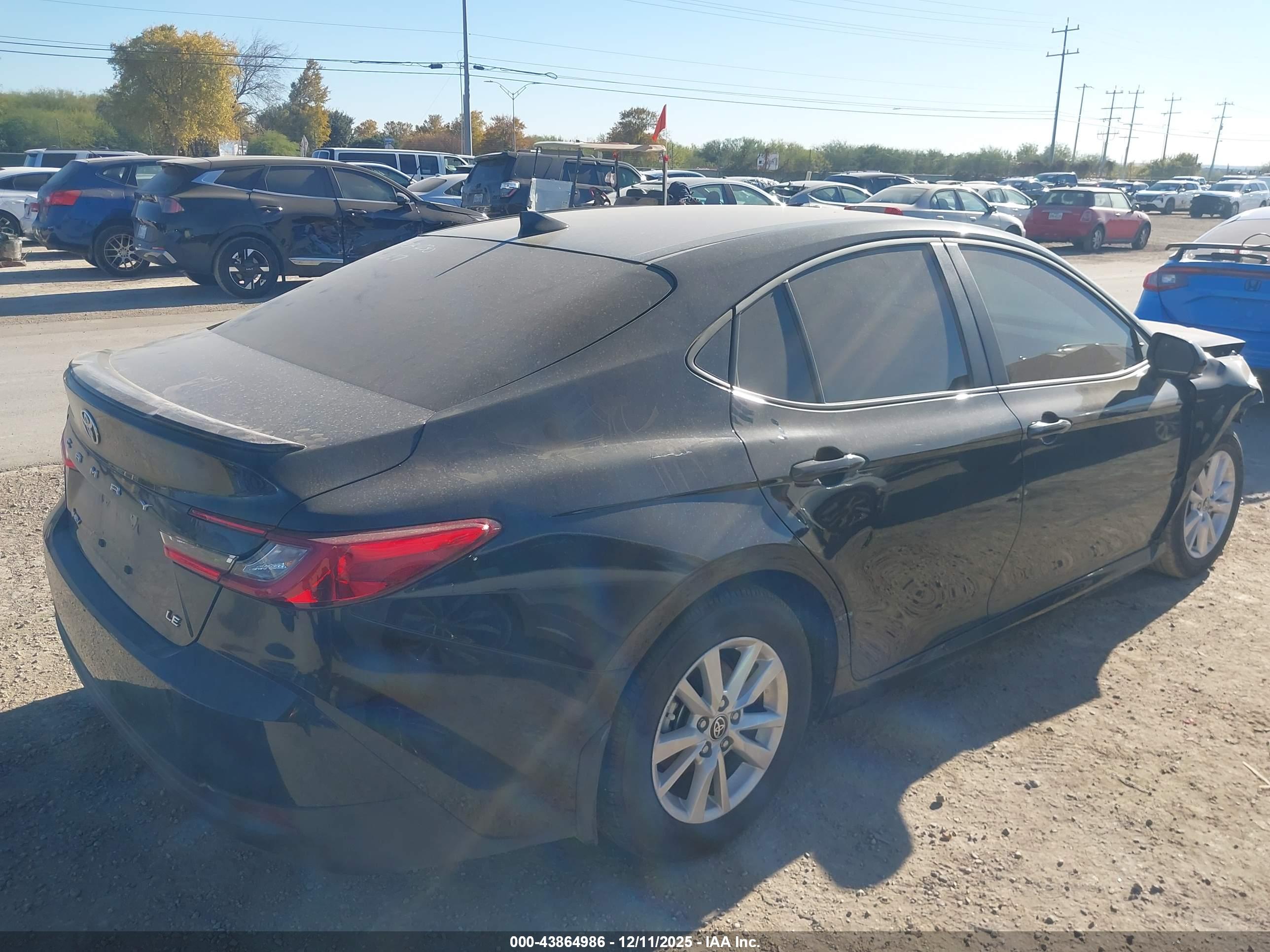 TOYOTA CAMRY image 4