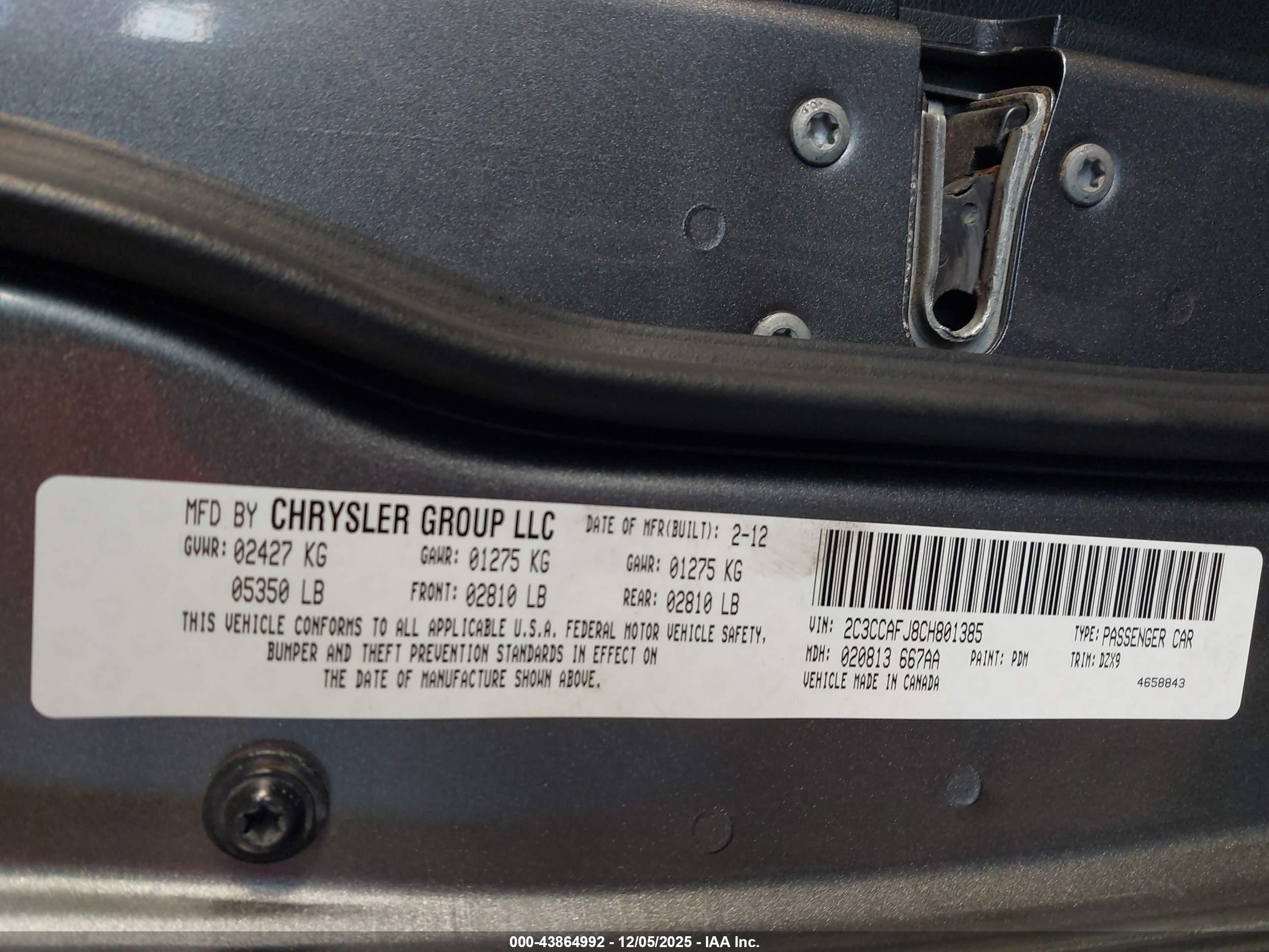 CHRYSLER 300 image 9
