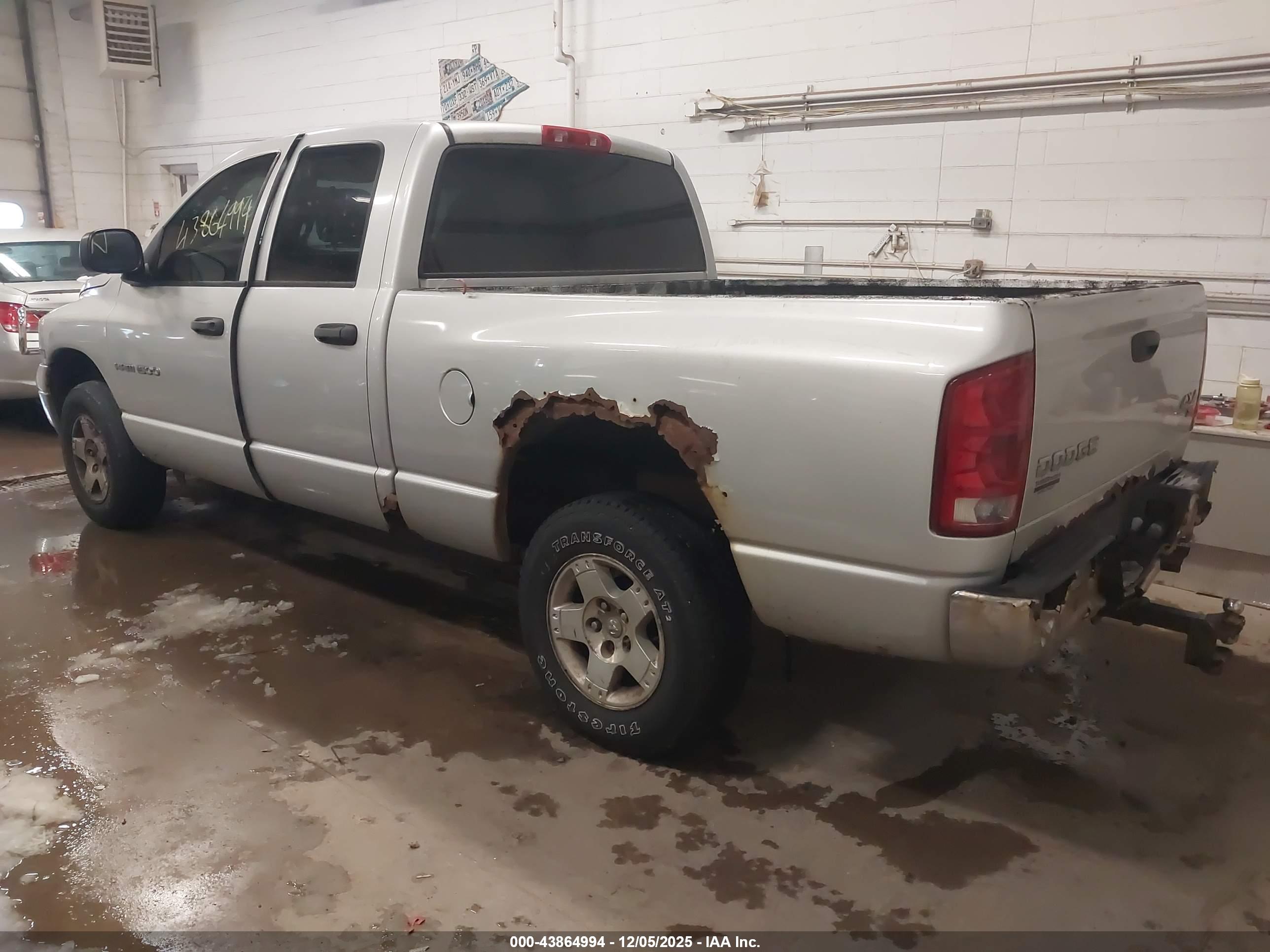 DODGE RAM image 3