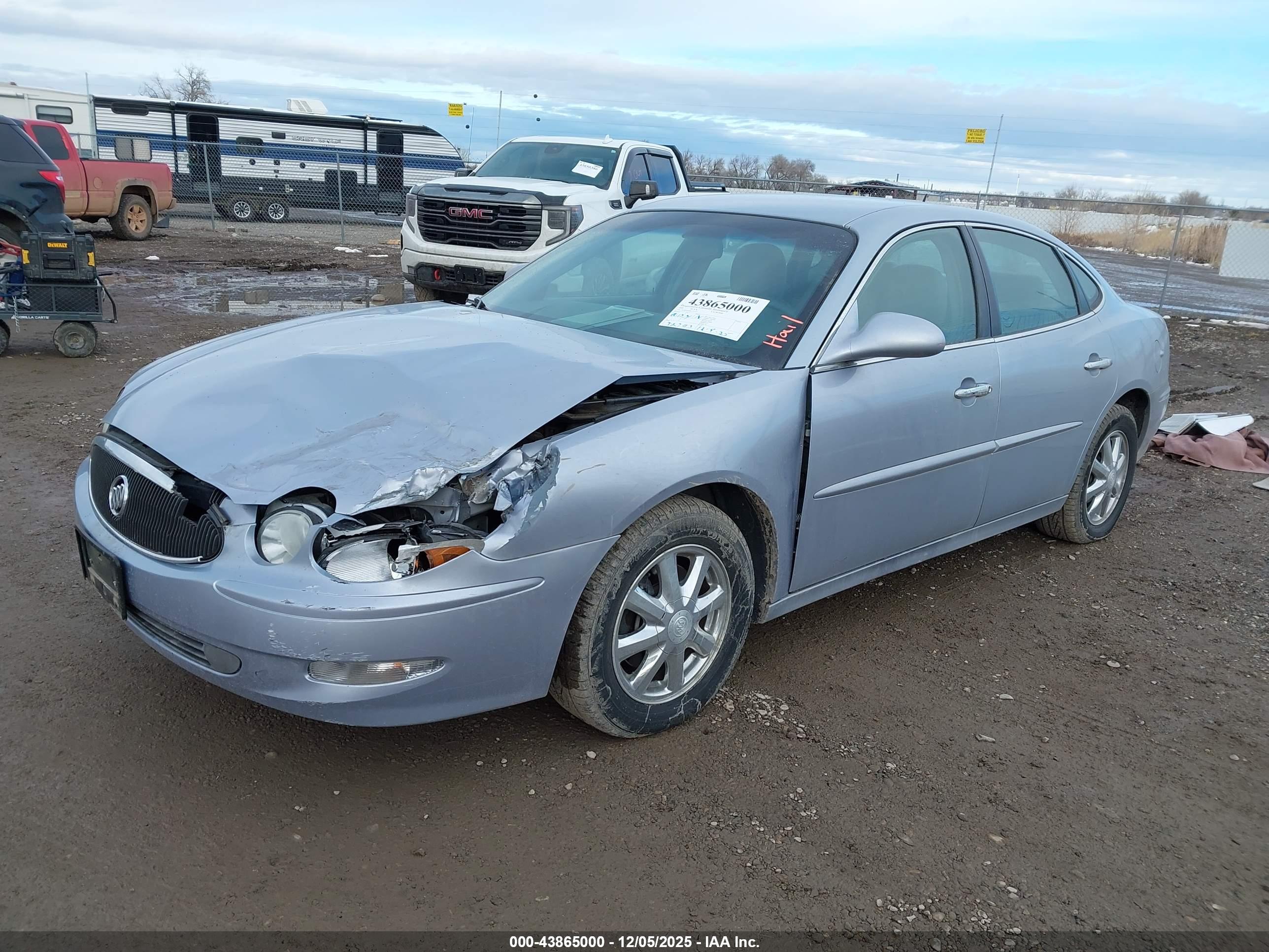 BUICK LACROSSE image 2