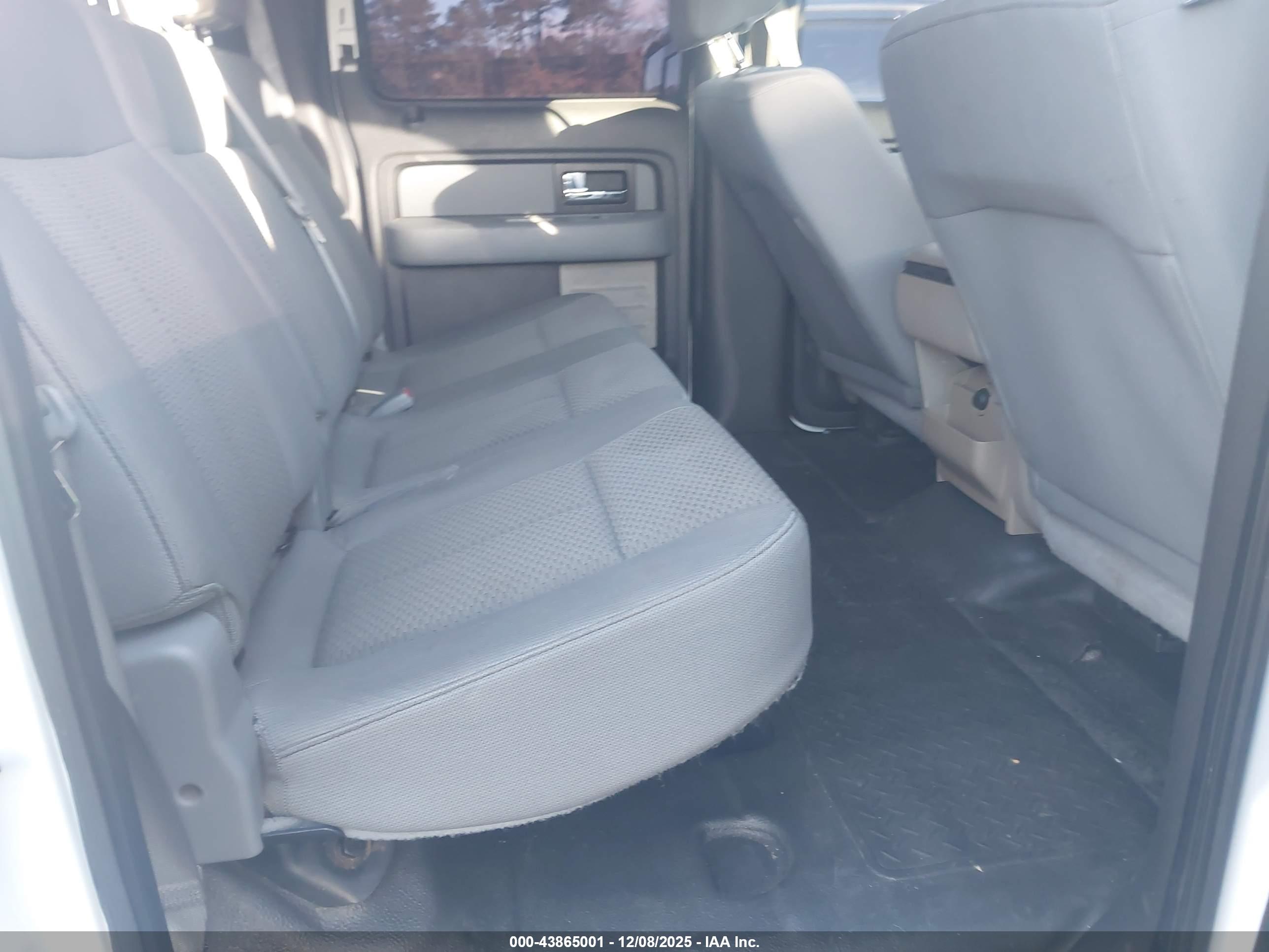 FORD F-150 image 8
