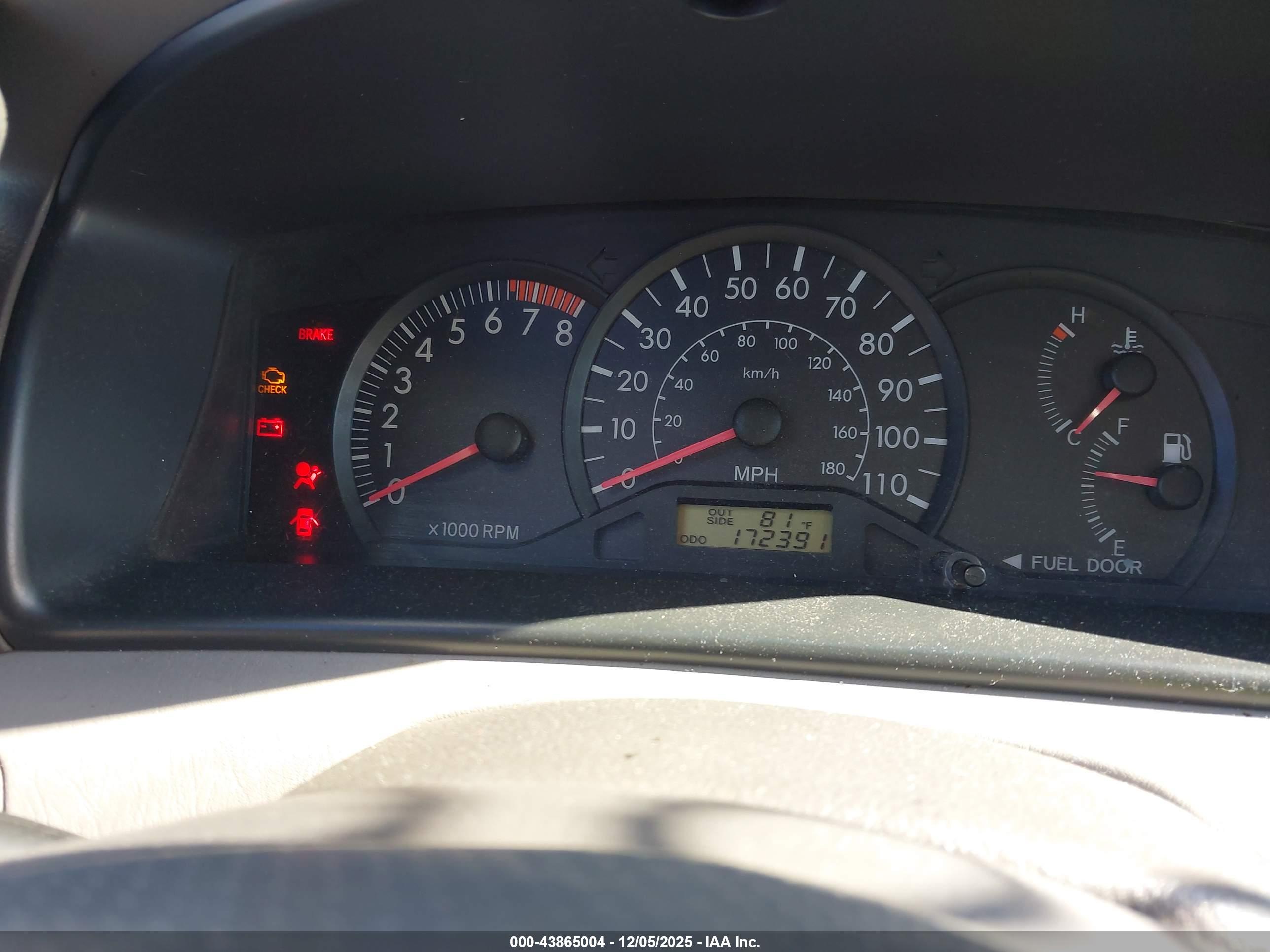 TOYOTA COROLLA image 7