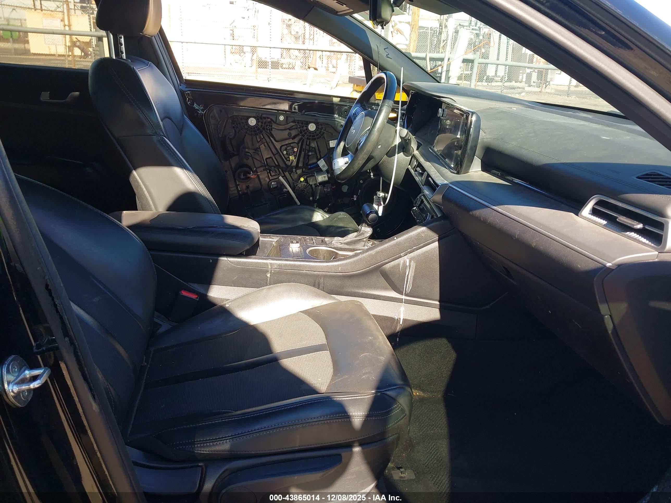 KIA K5 image 5
