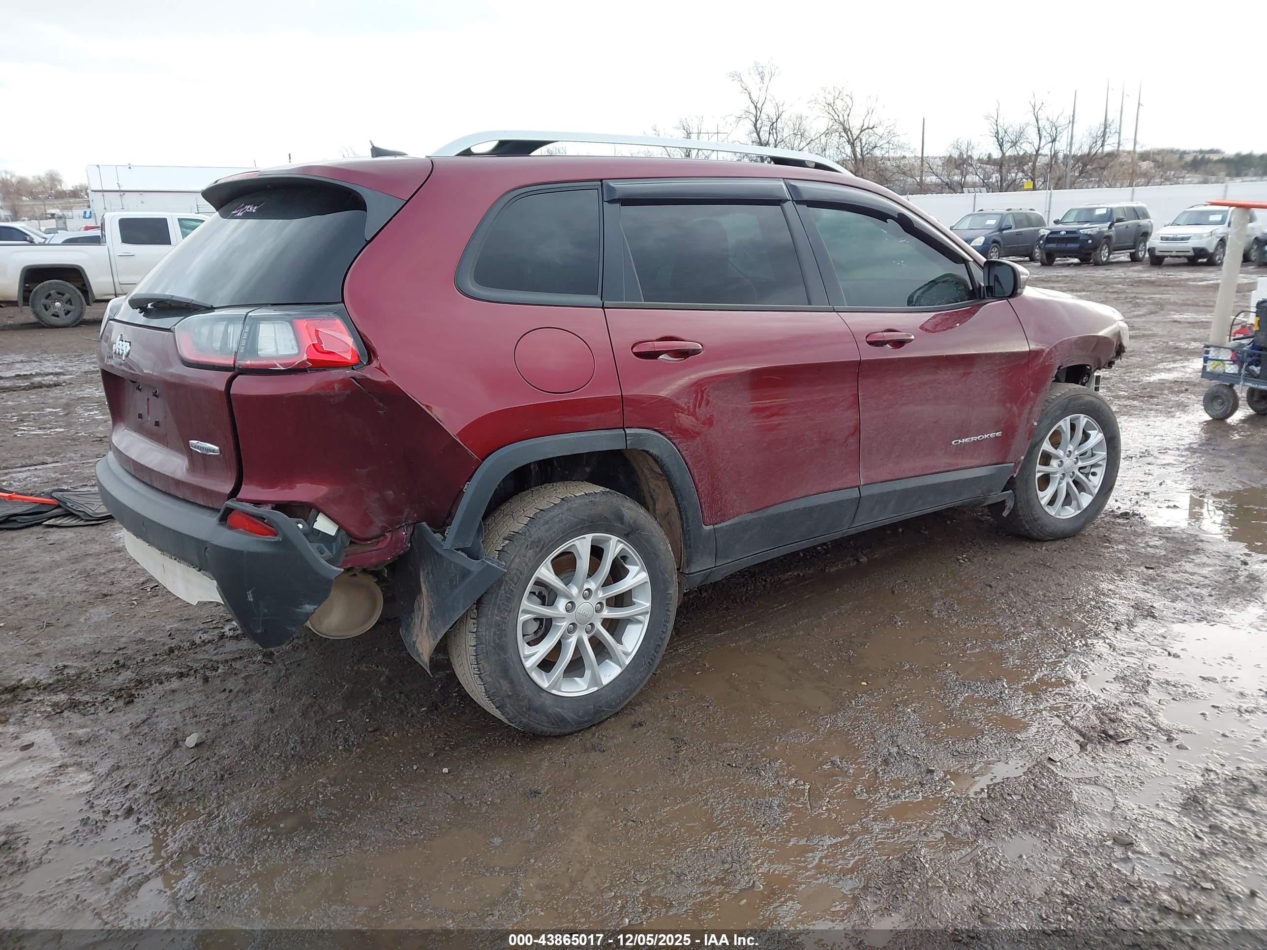 JEEP CHEROKEE image 4