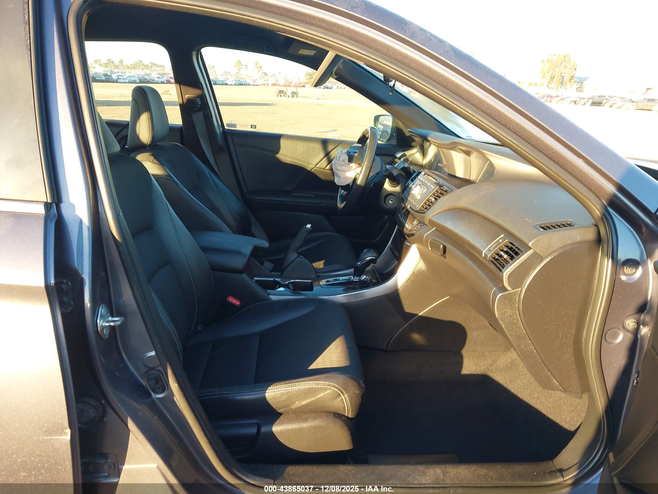 HONDA ACCORD image 5