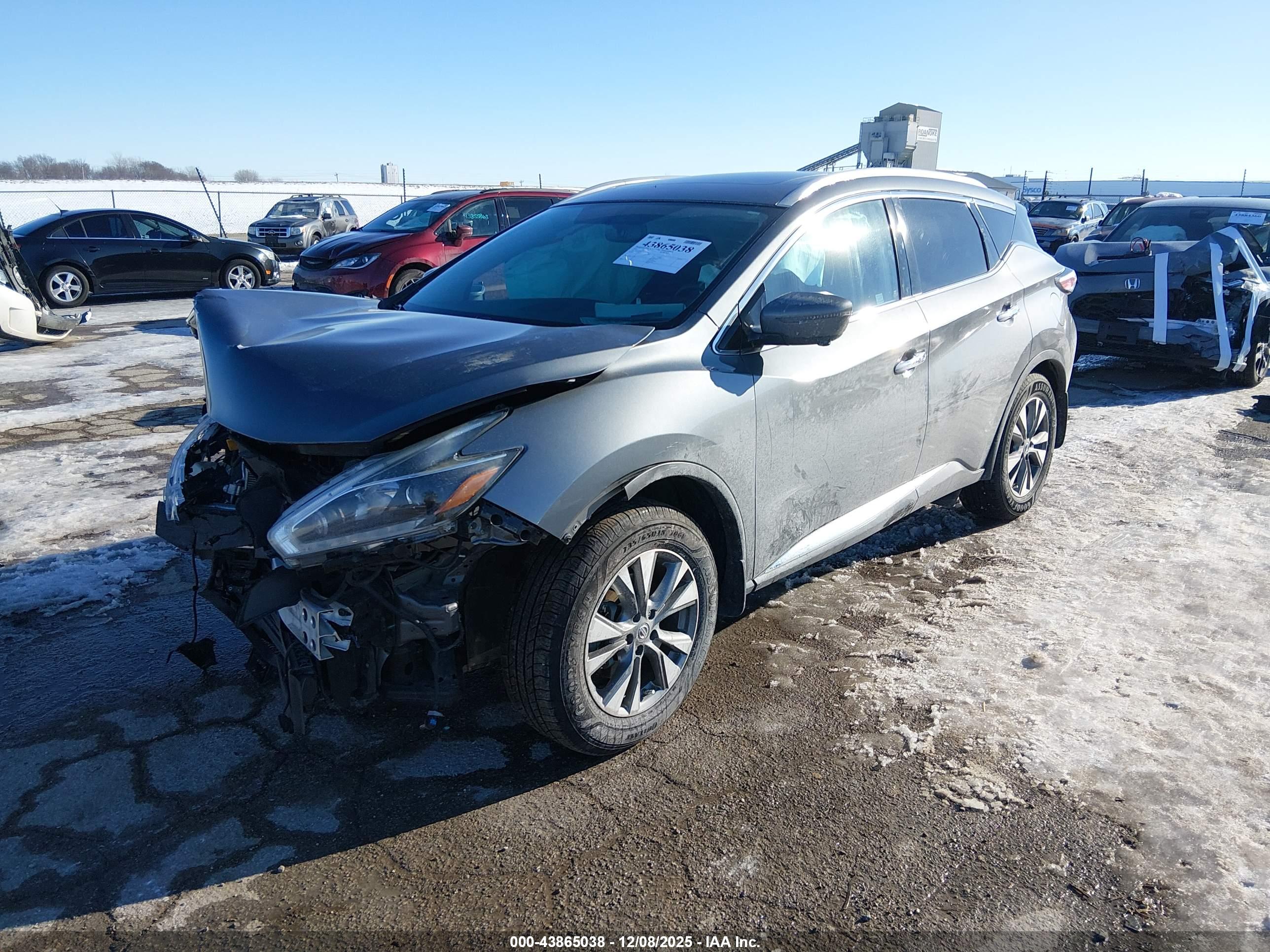 NISSAN MURANO image 2