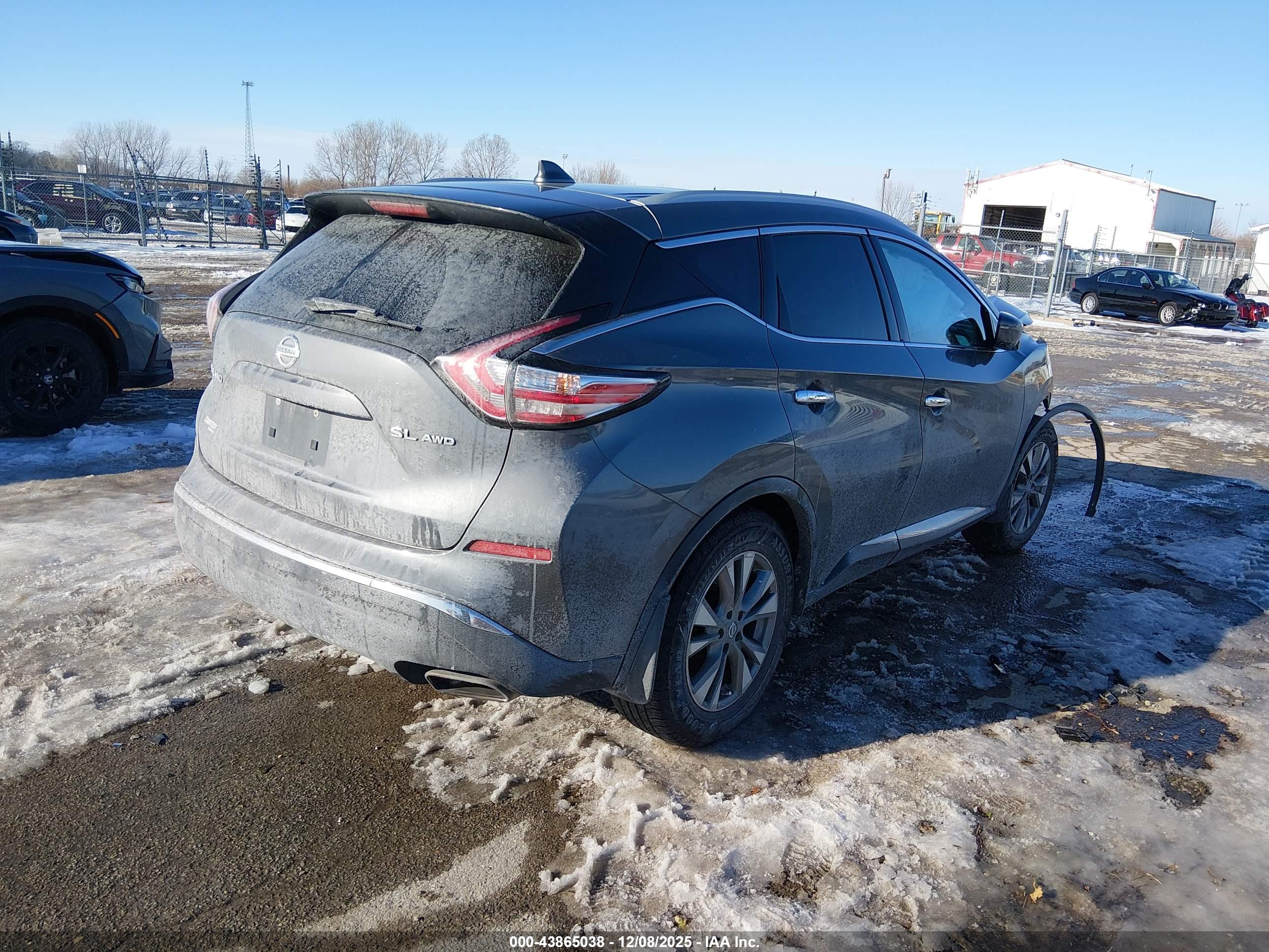NISSAN MURANO image 4
