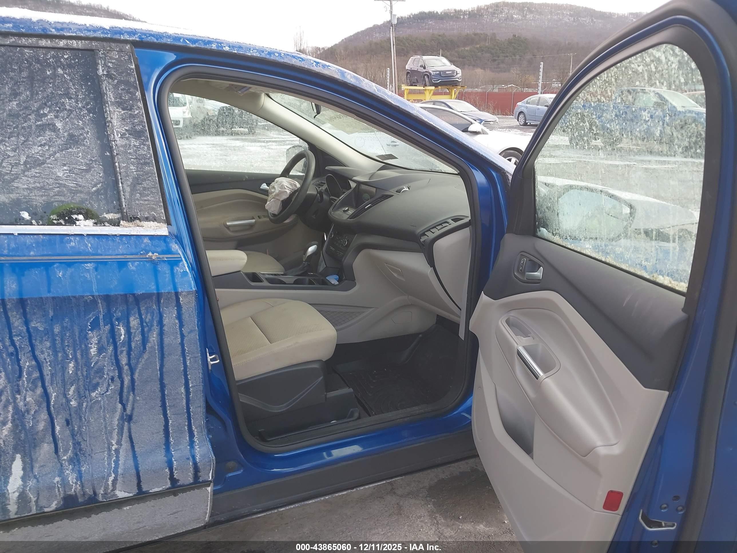 FORD ESCAPE image 5