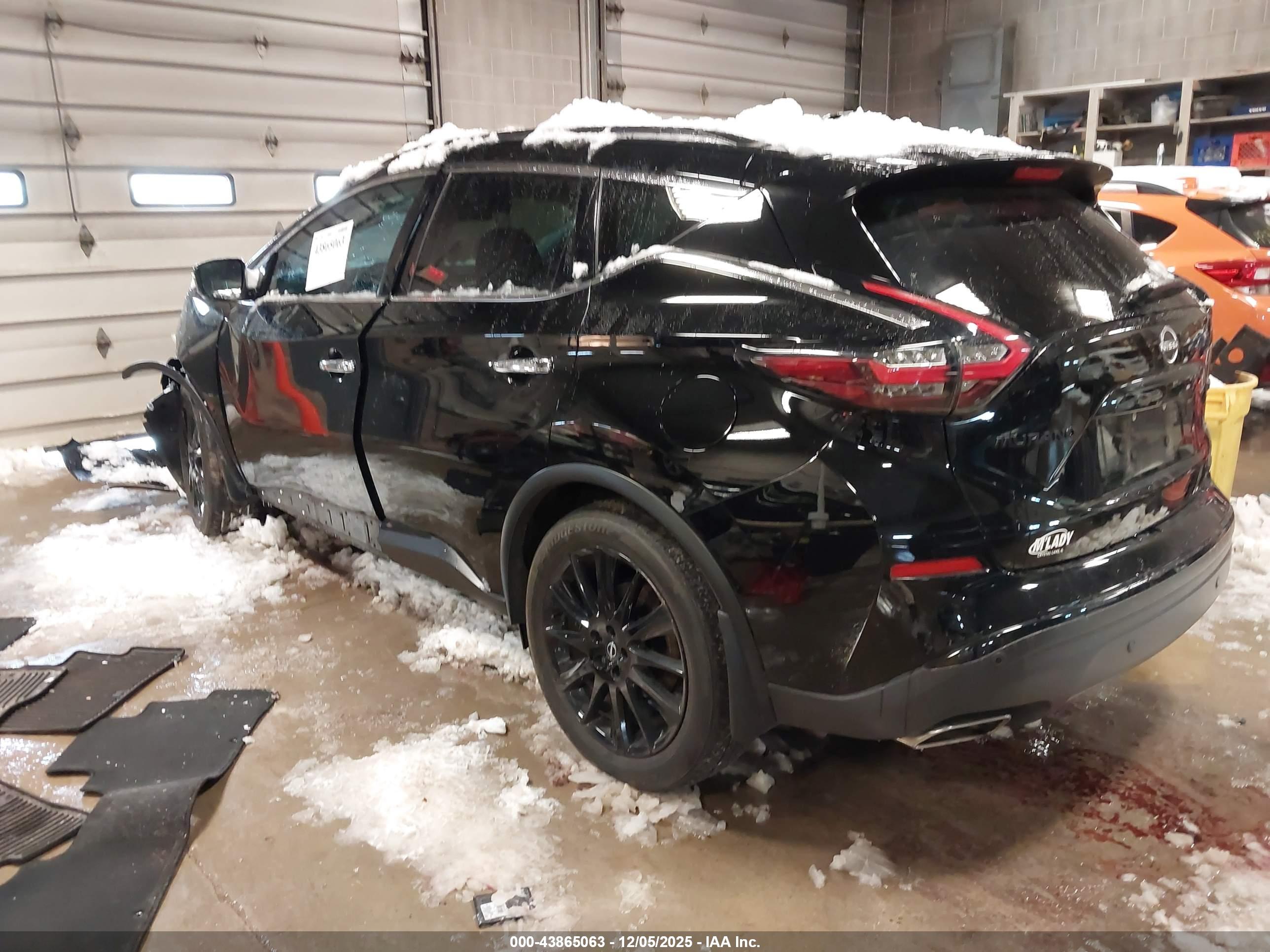 NISSAN MURANO image 3