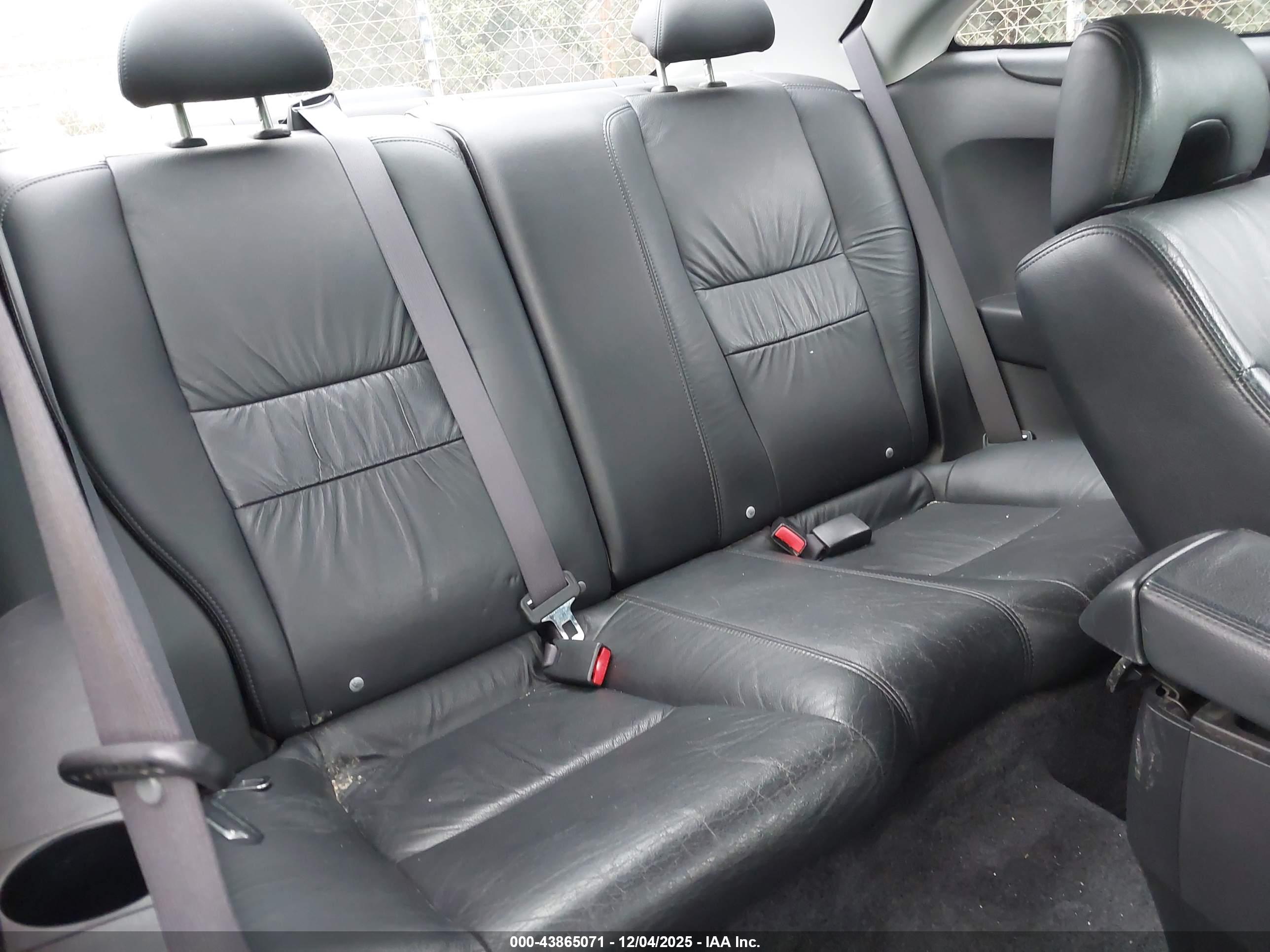 HONDA ACCORD image 8