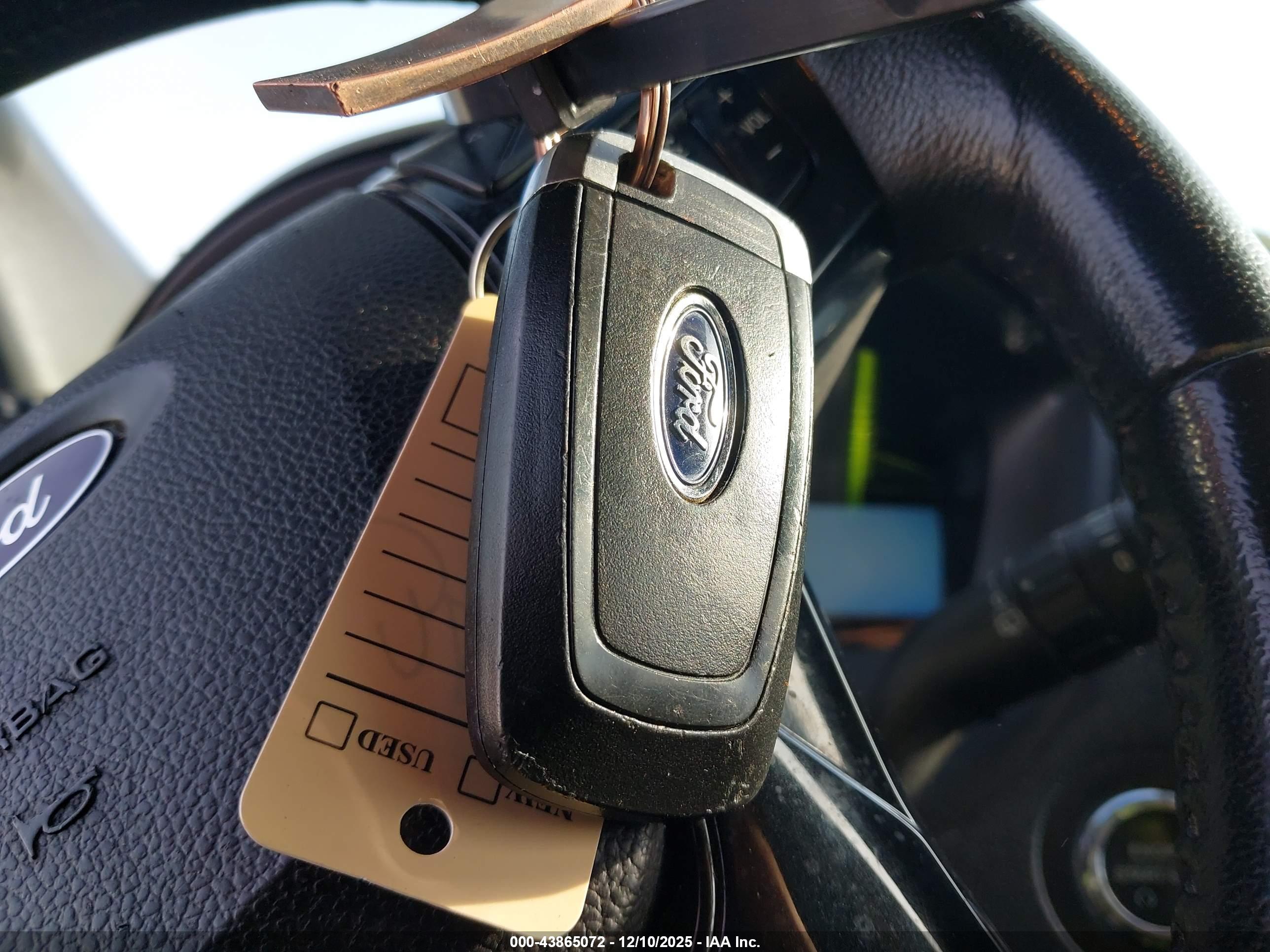 FORD EXPLORER image 11