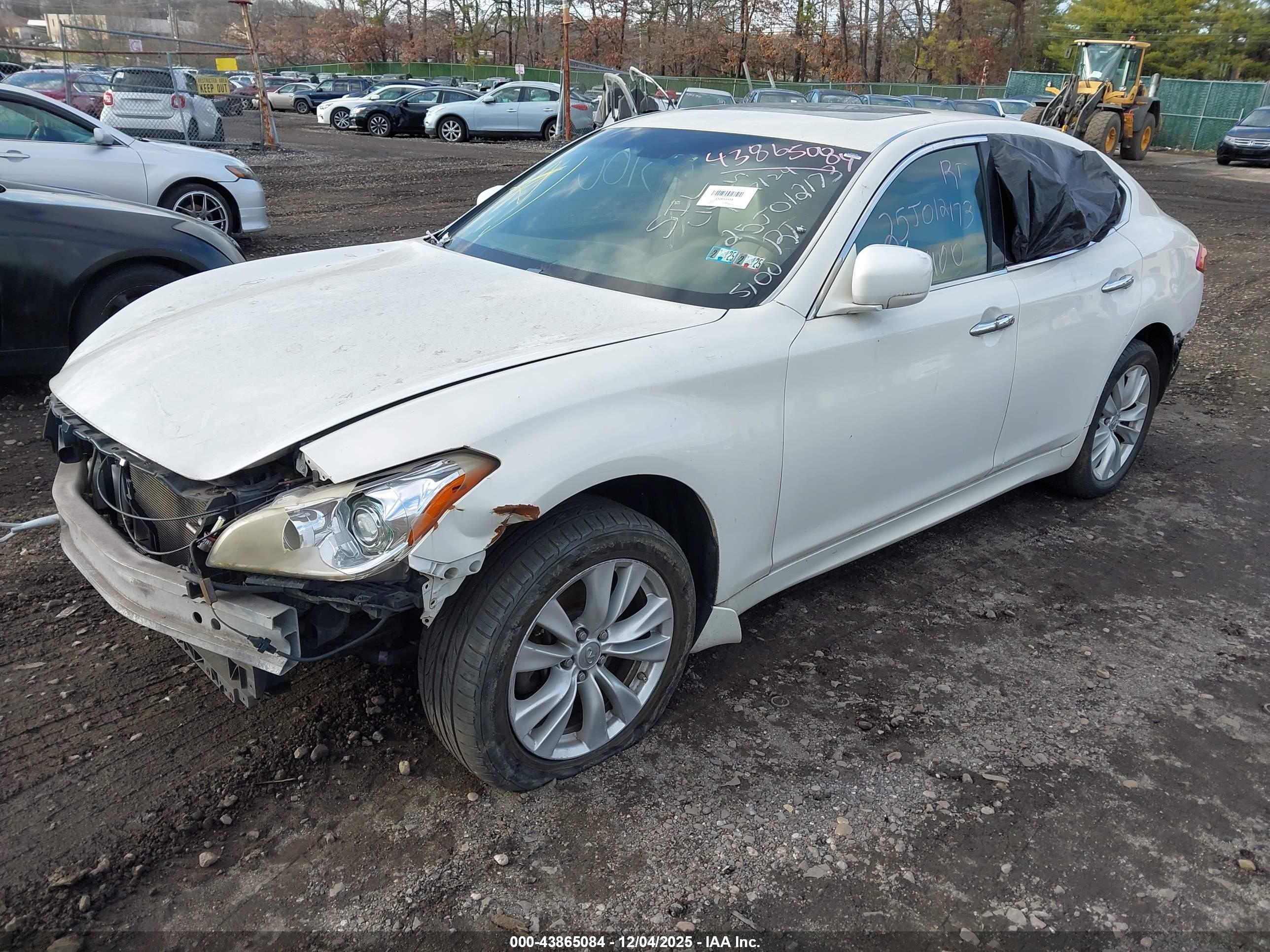 INFINITI M37X image 2