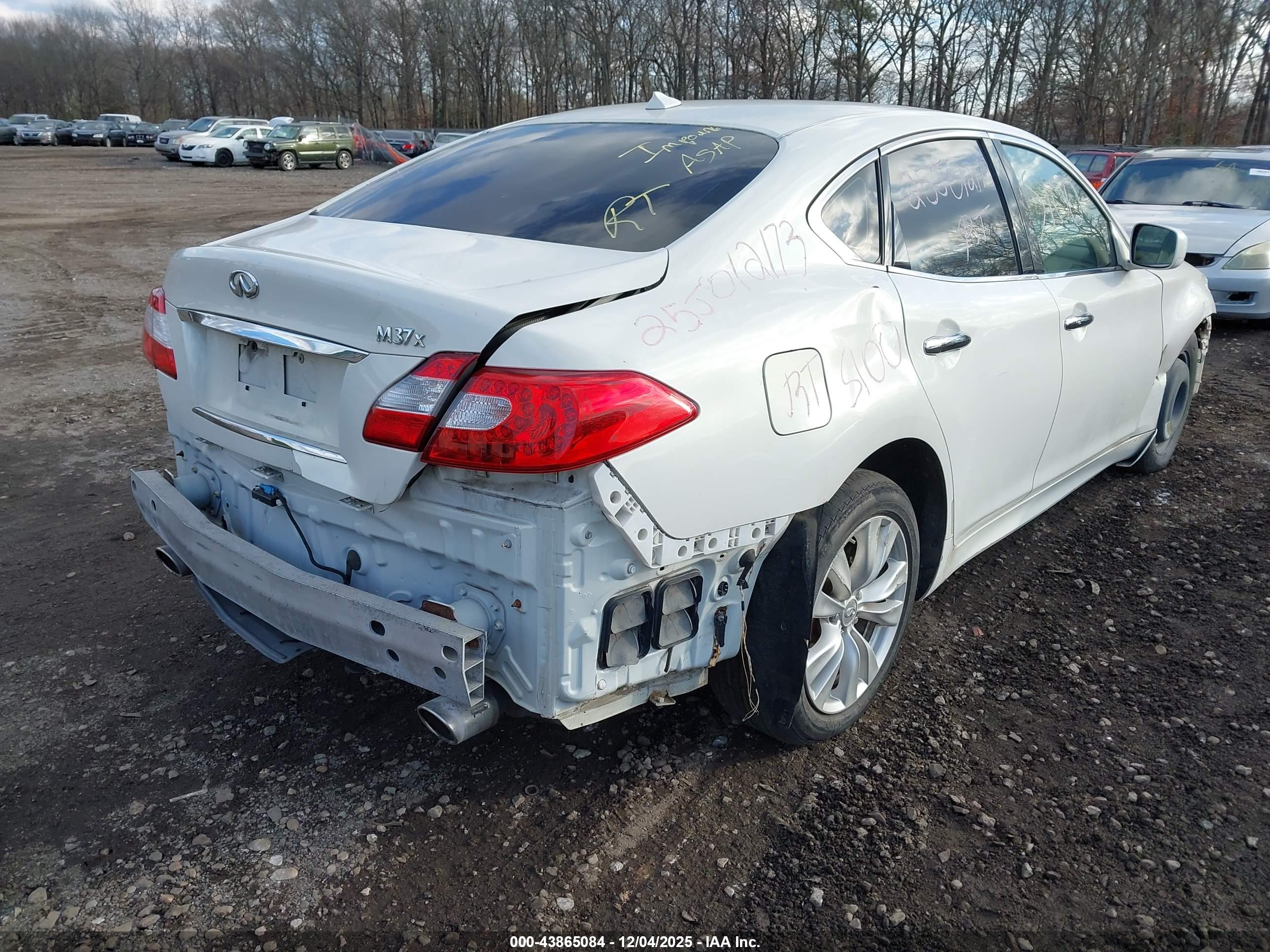 INFINITI M37X image 4