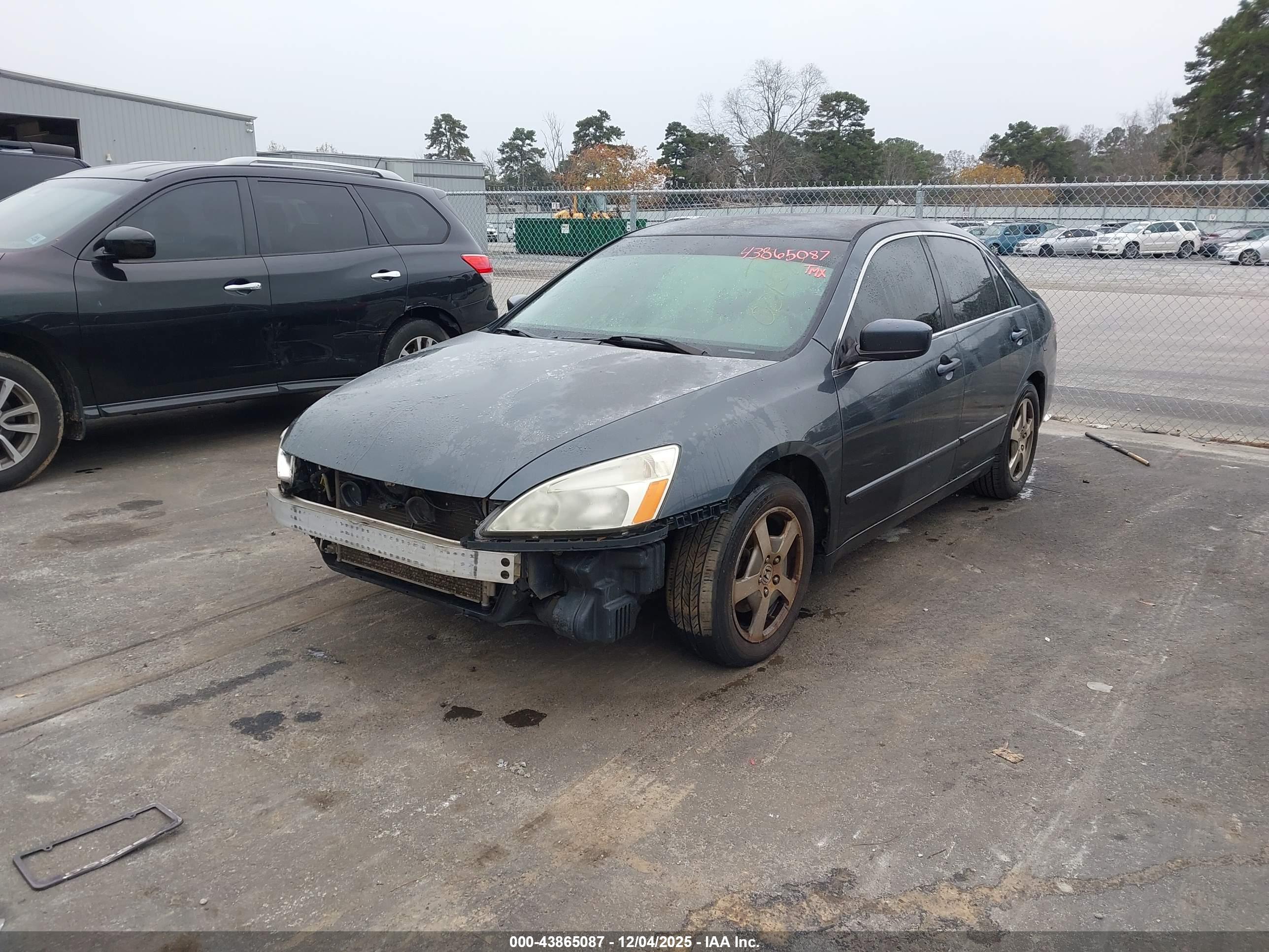 HONDA ACCORD image 2