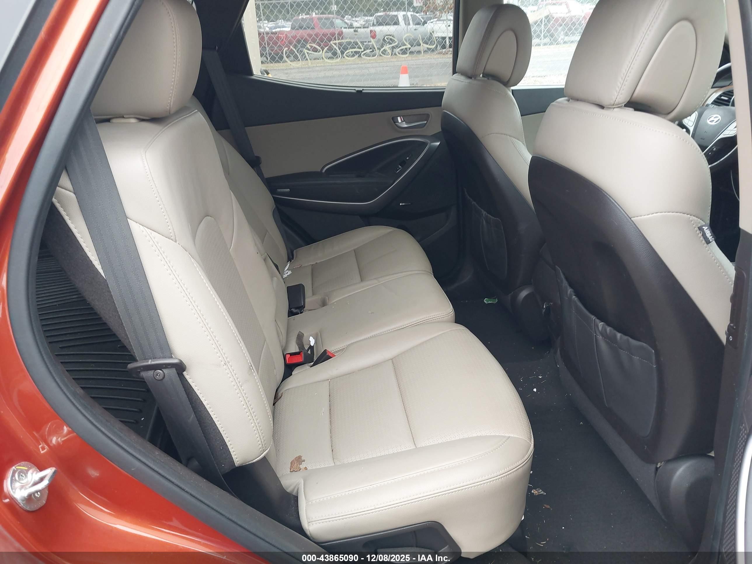 HYUNDAI SANTA image 8