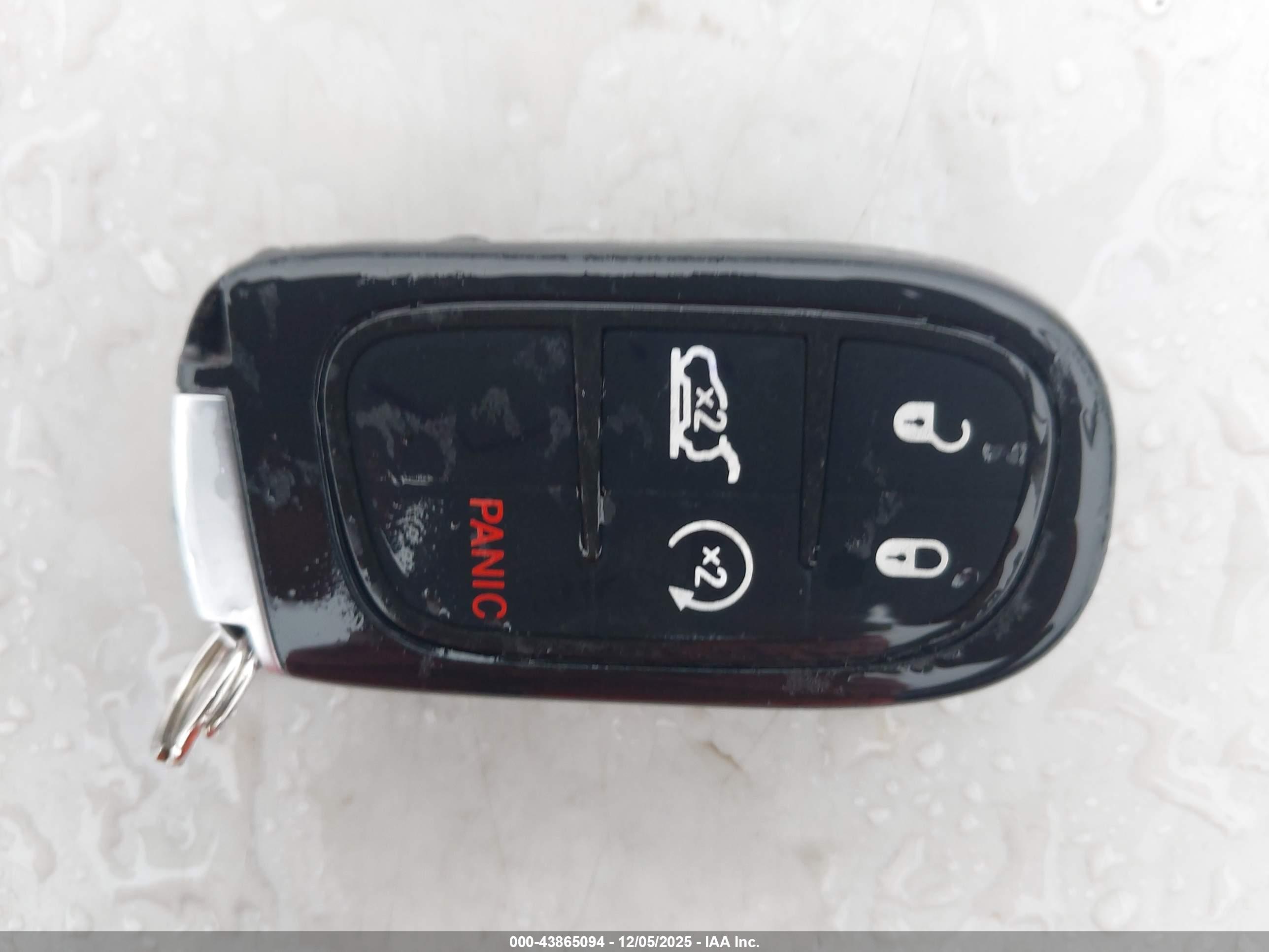 JEEP CHEROKEE image 11