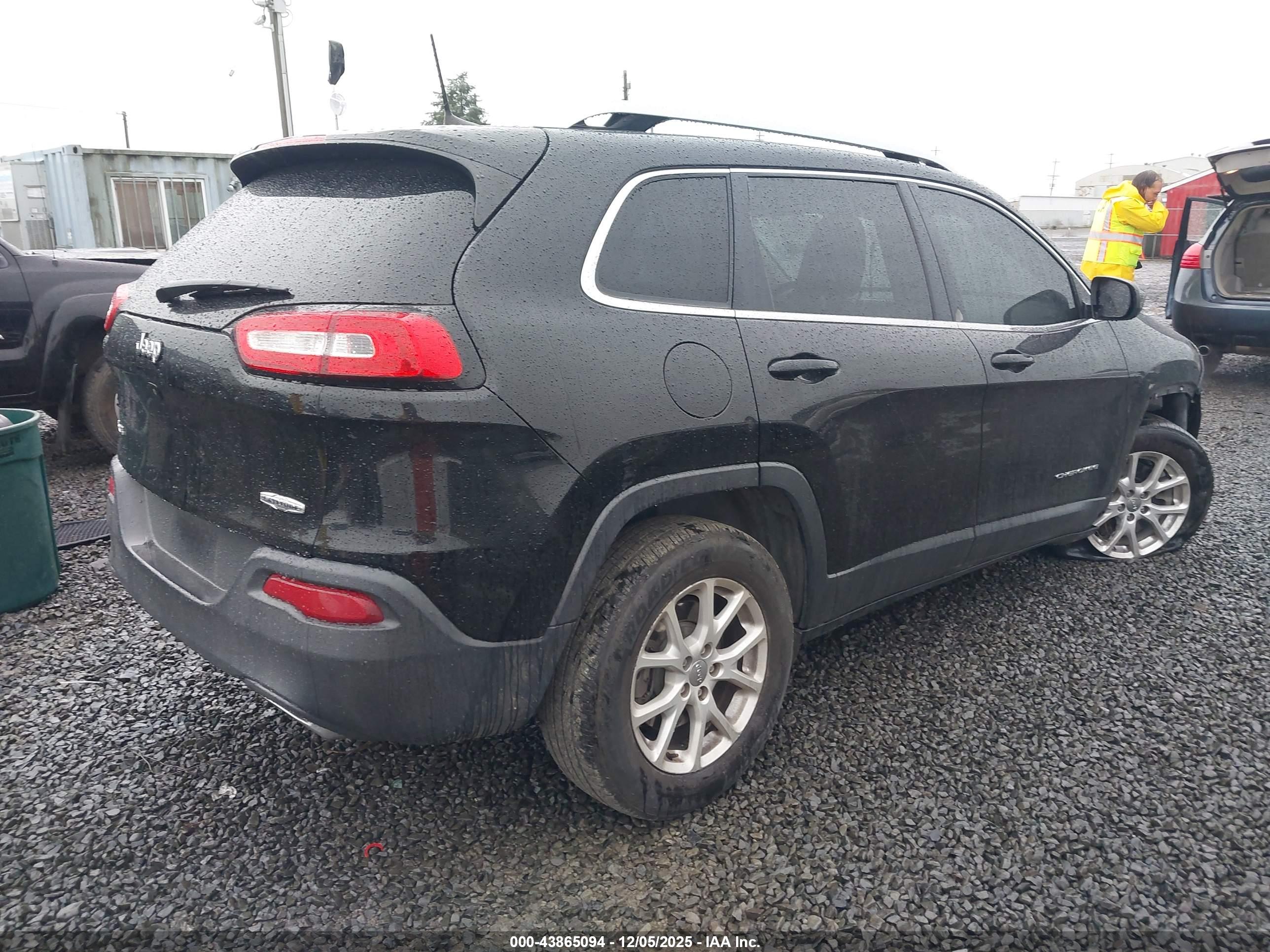 JEEP CHEROKEE image 4