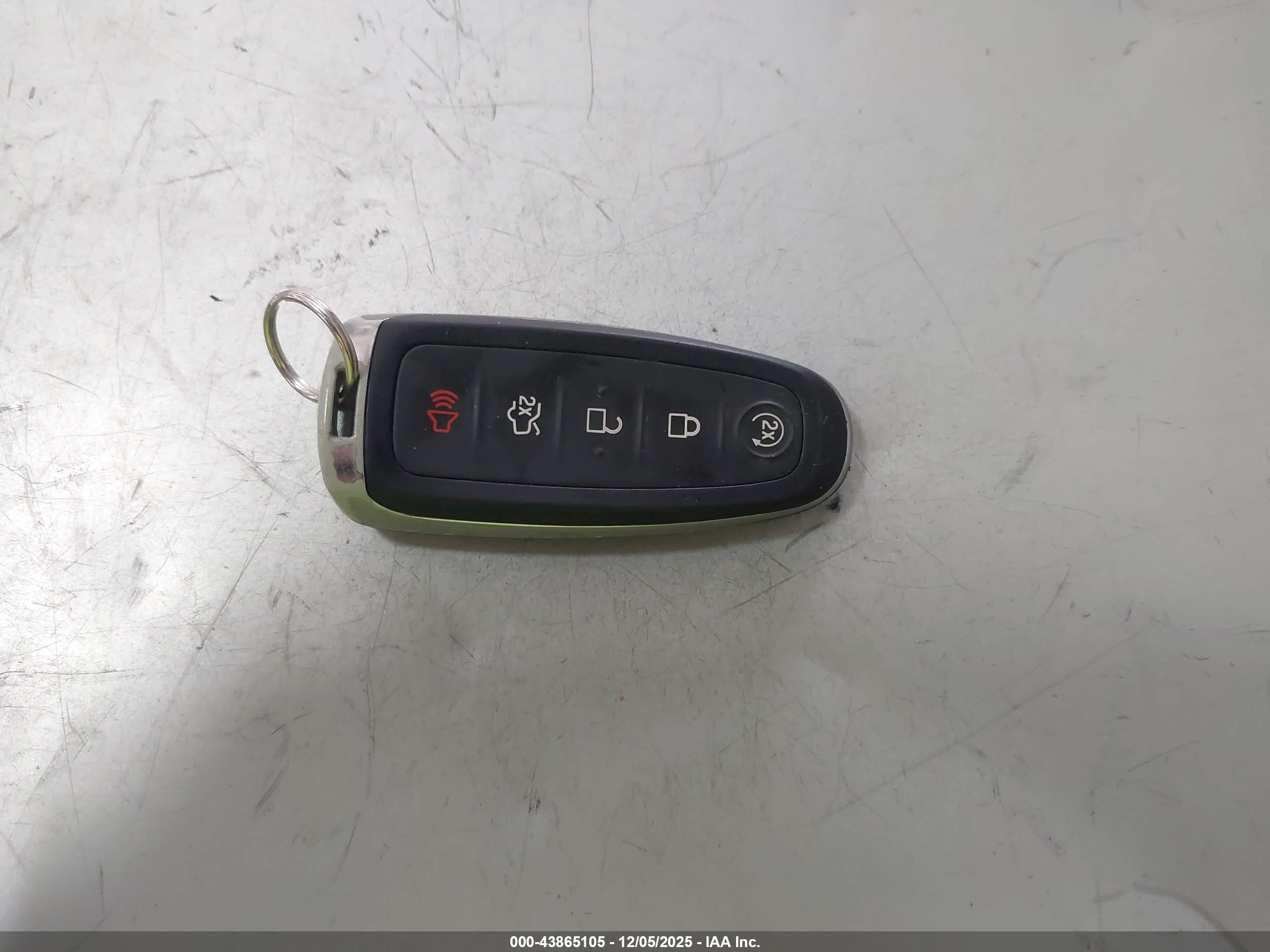FORD TAURUS image 11
