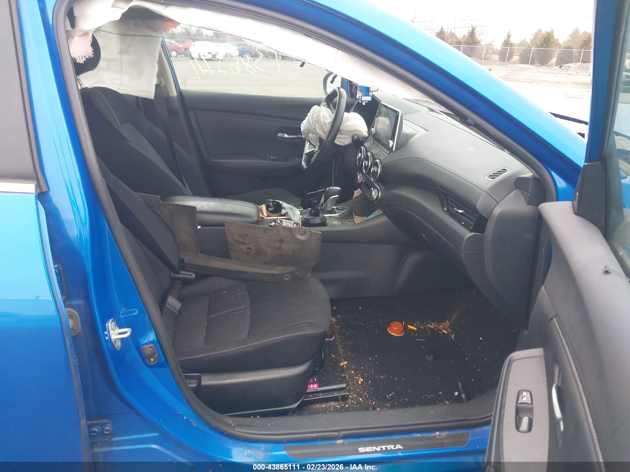 NISSAN SENTRA image 5